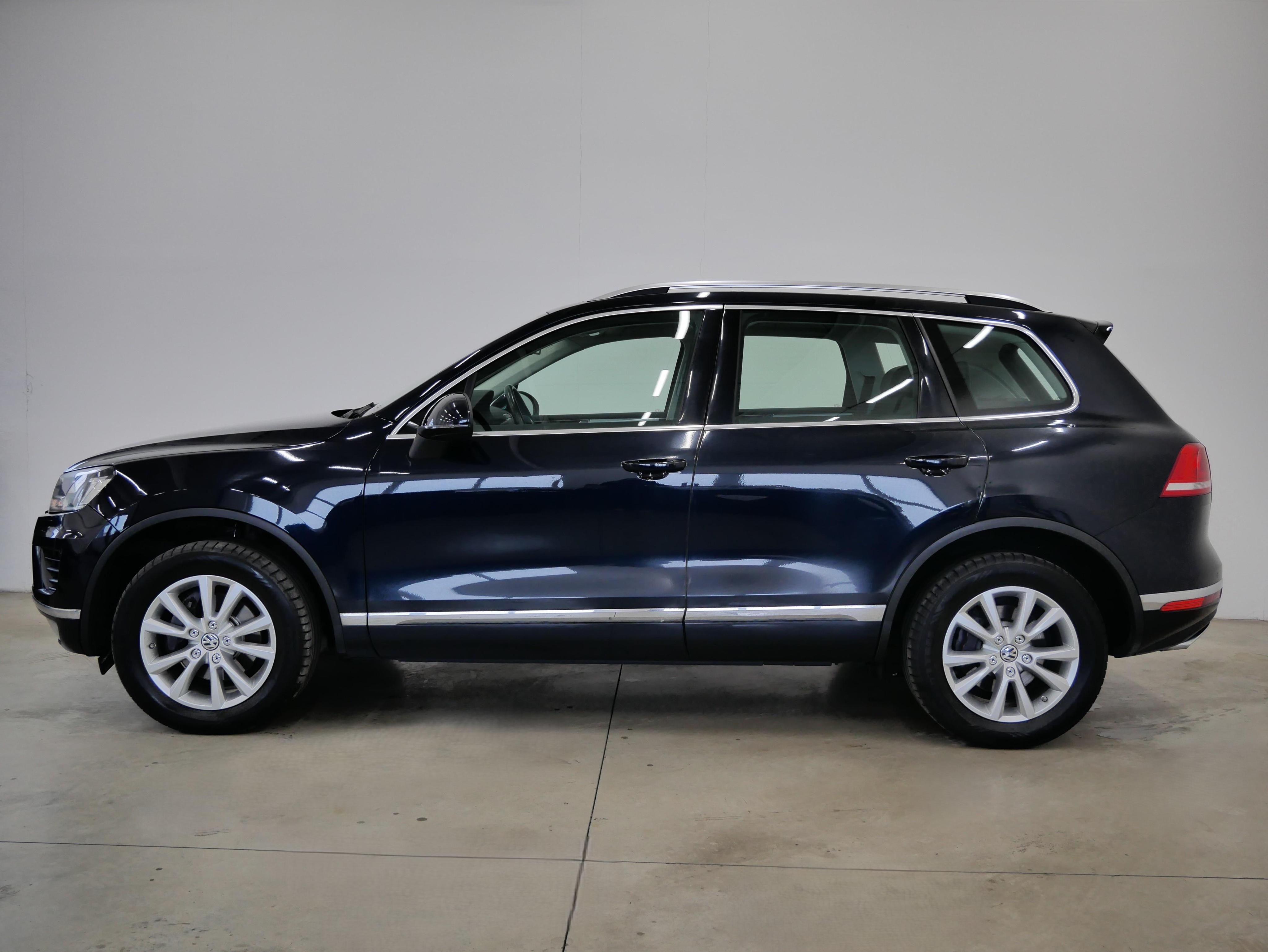 Volkswagen Touareg, 3.0 TDI 193 kW 8AT 4x4 - fotka 3