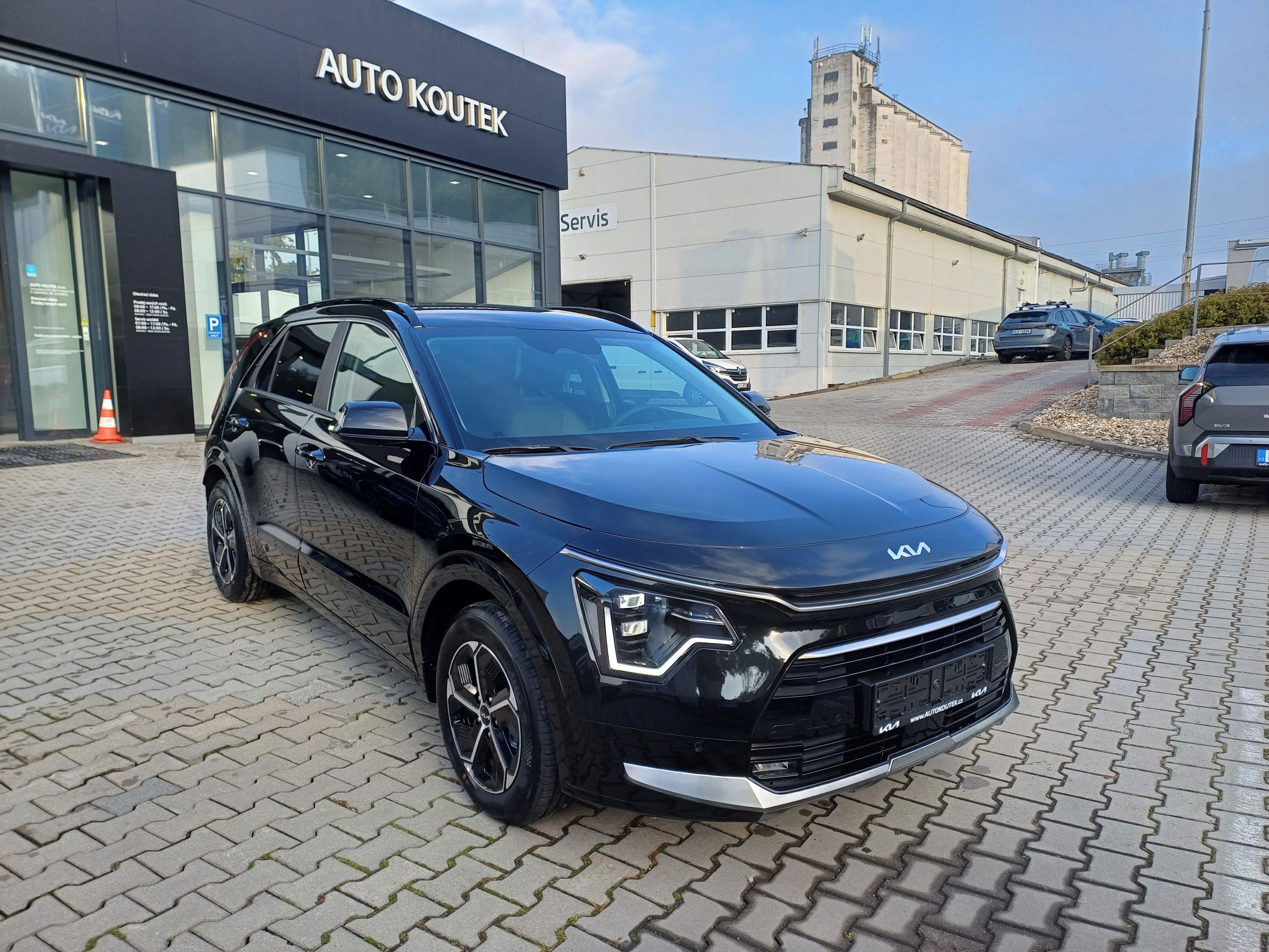 Kia Niro, 1,6 GDI HEV STYLE - fotka 3