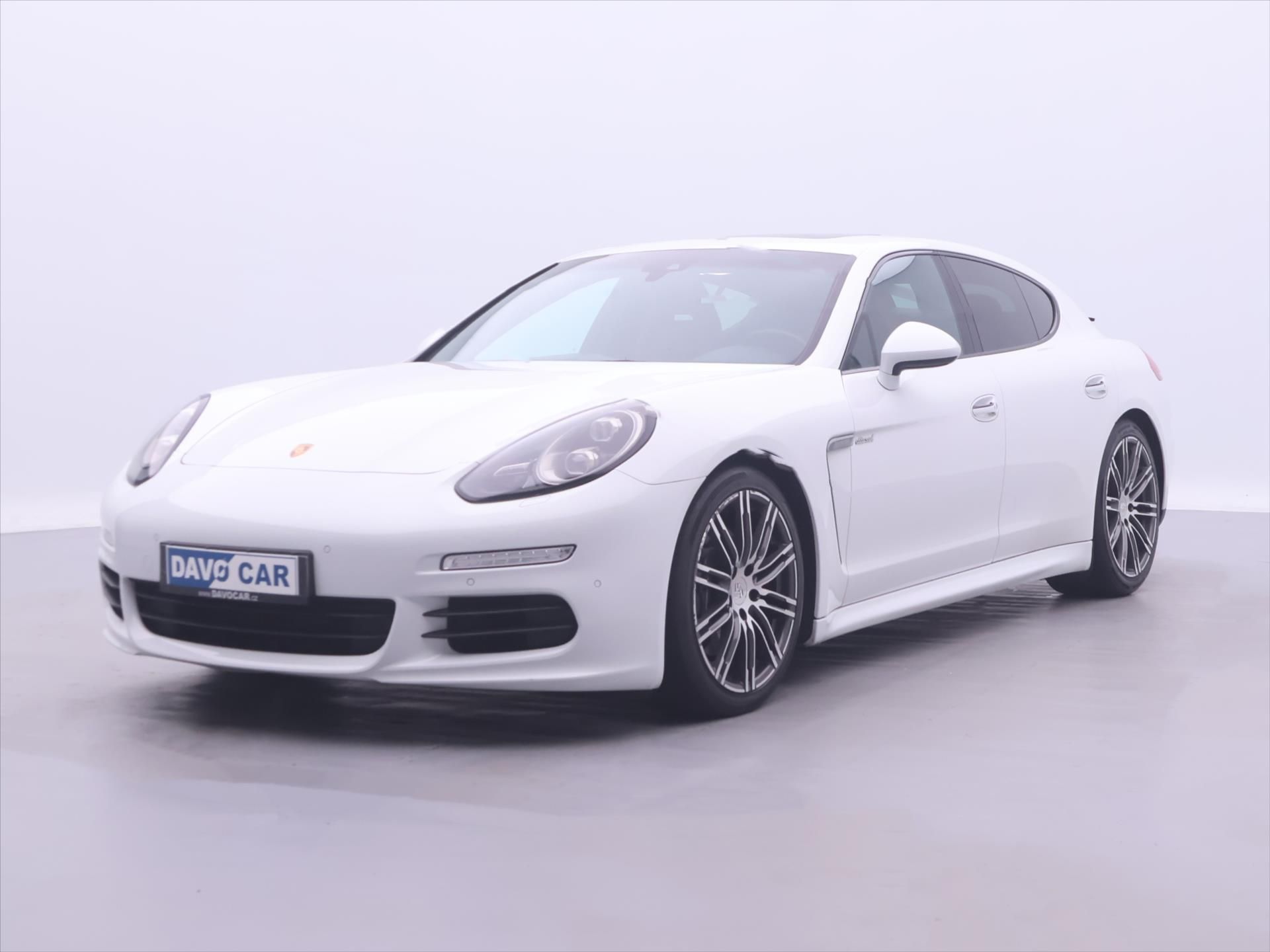 Porsche Panamera, 3,0 V6 221kW Turbodiesel - fotka 3