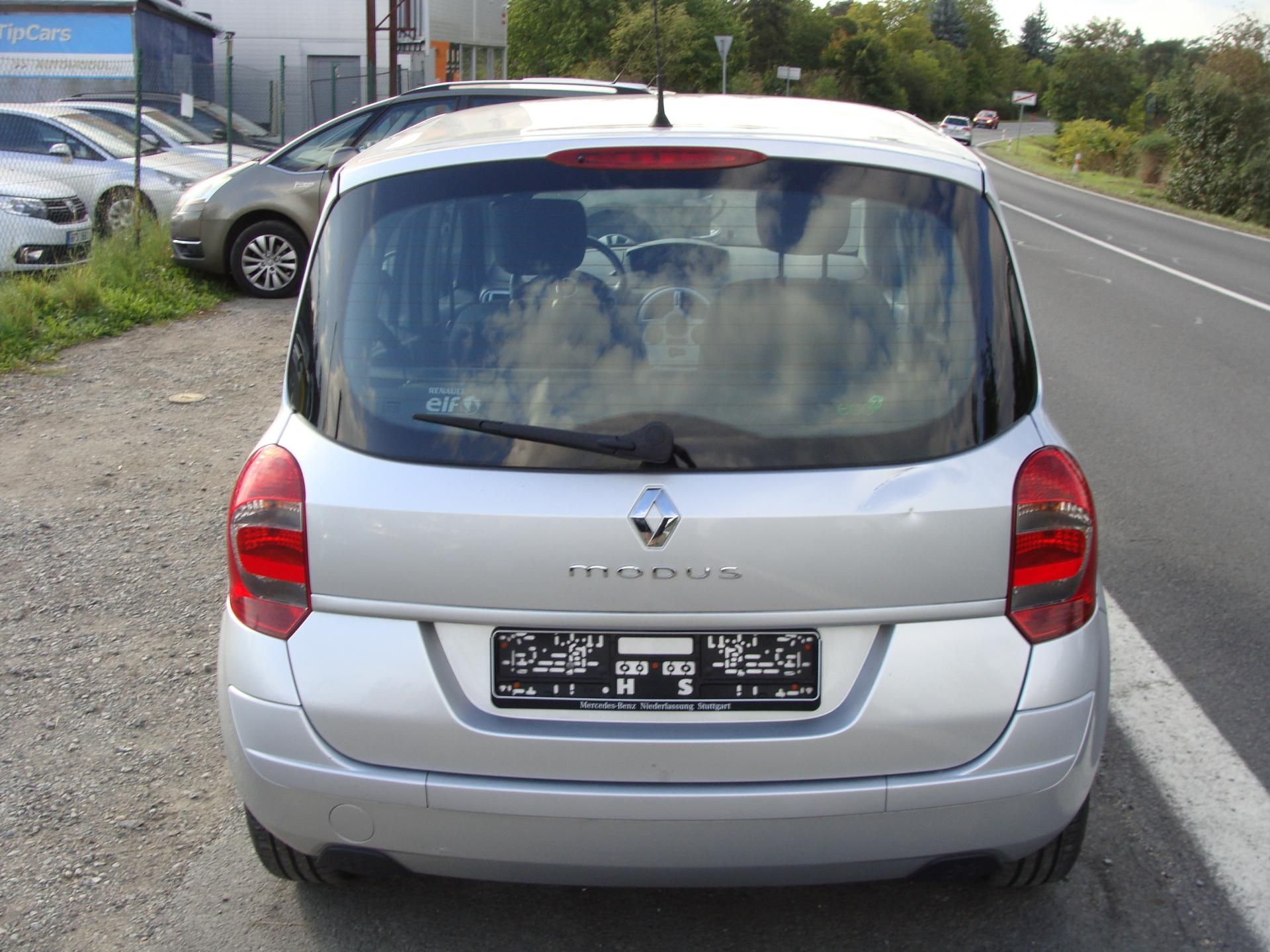 Renault Modus, 1.2 turbo, 74 kW, klimatizace - fotka 4
