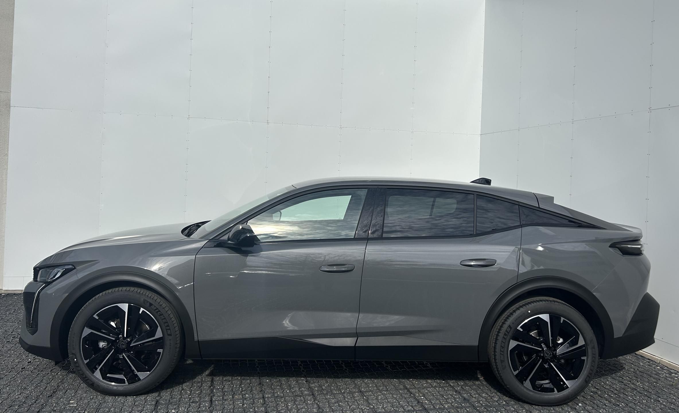 Peugeot 408, GT Hybrid 145 e-DCS6 - fotka 2