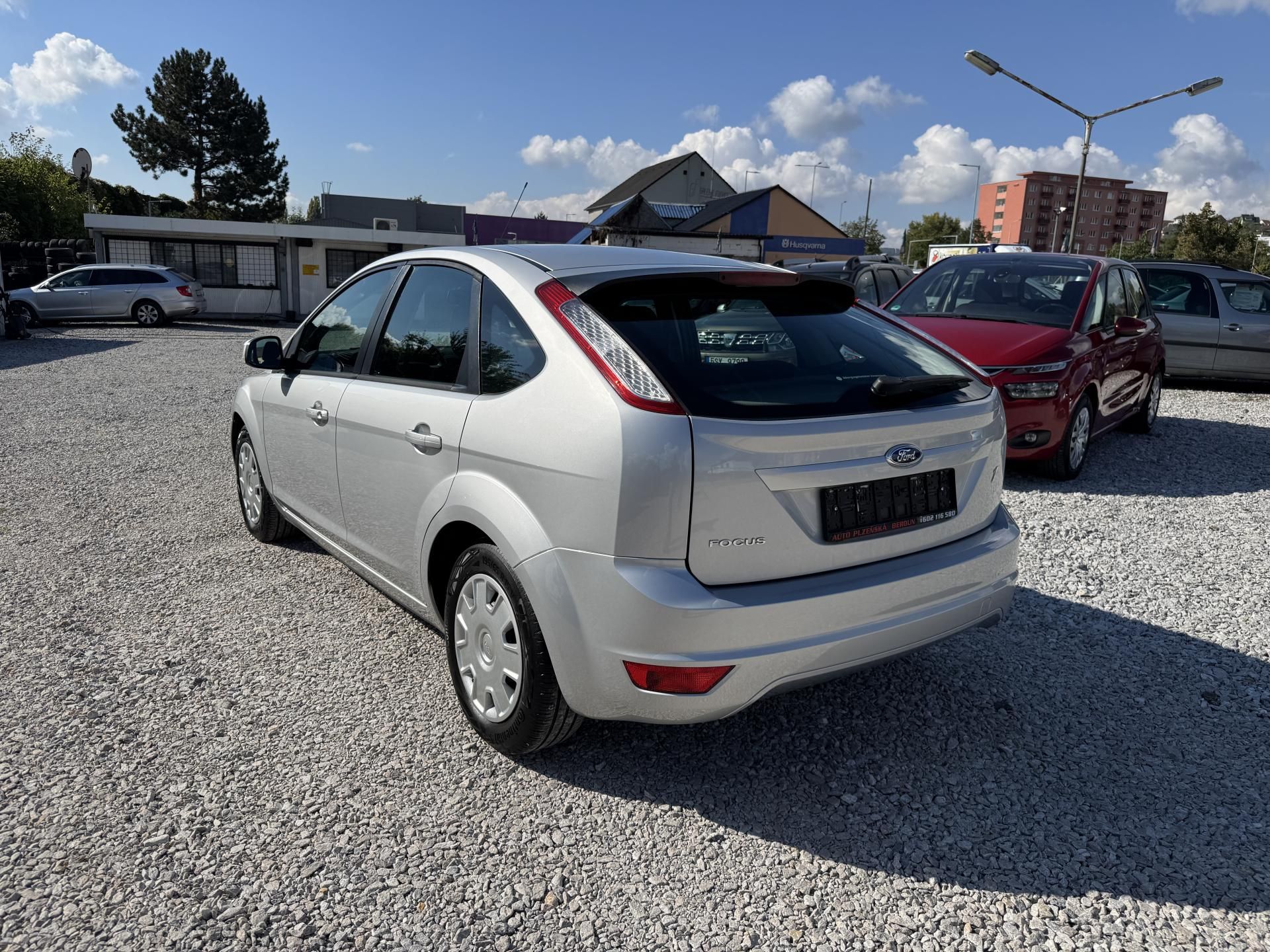 Ford Focus, 1.6-16V,rezervace - fotka 5