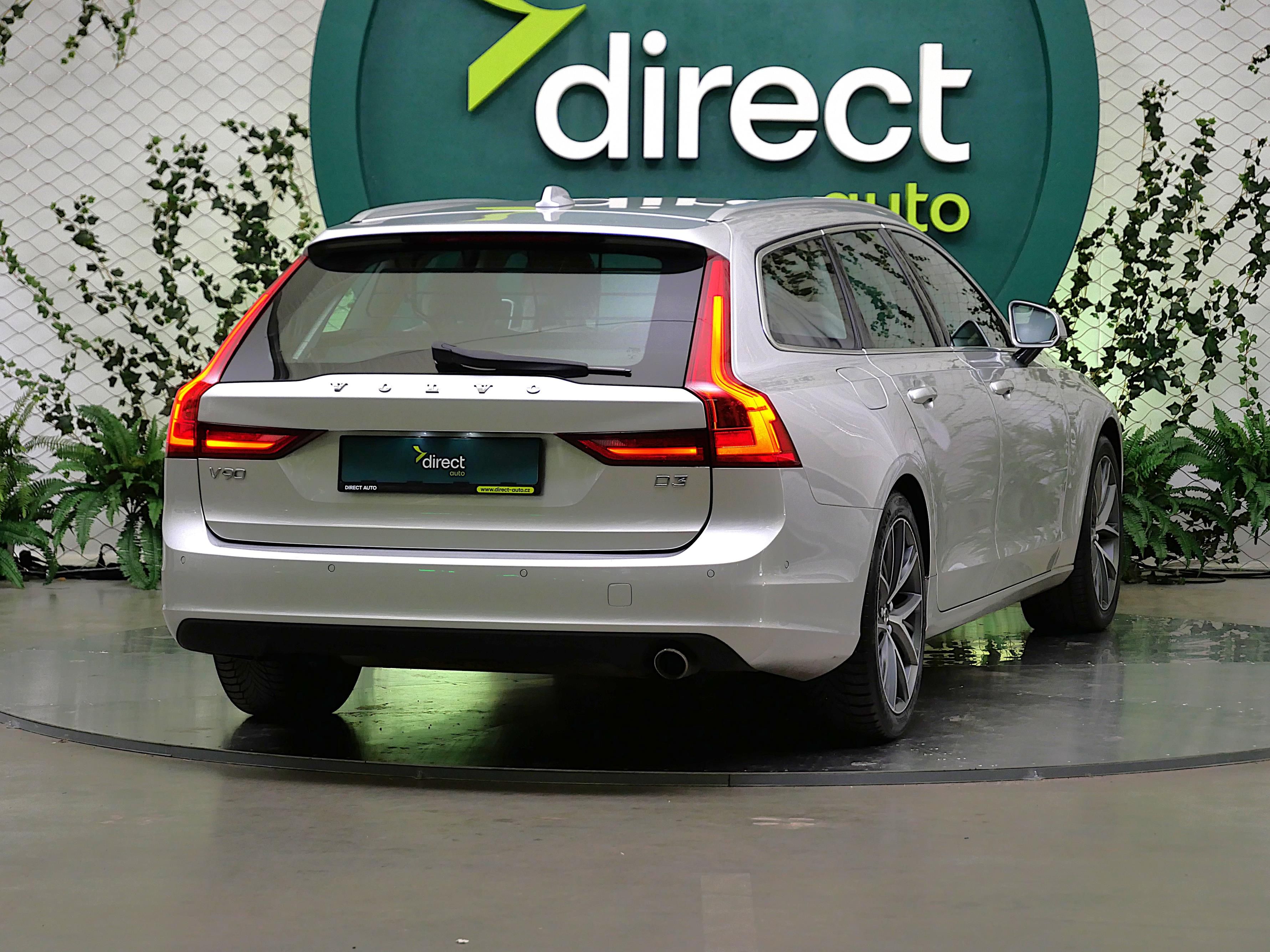 Volvo V90, D3 110 kW Momentum - fotka 2