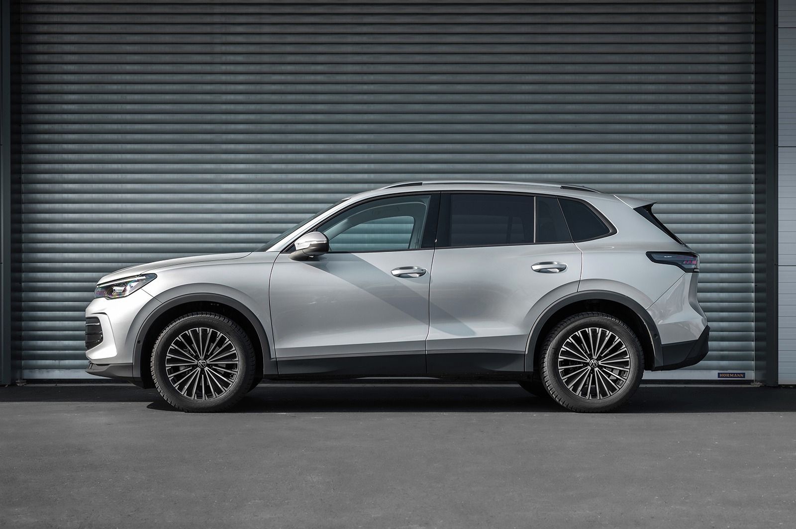 Volkswagen Tiguan, 1,5 eTSI People 5let záruka - fotka 3