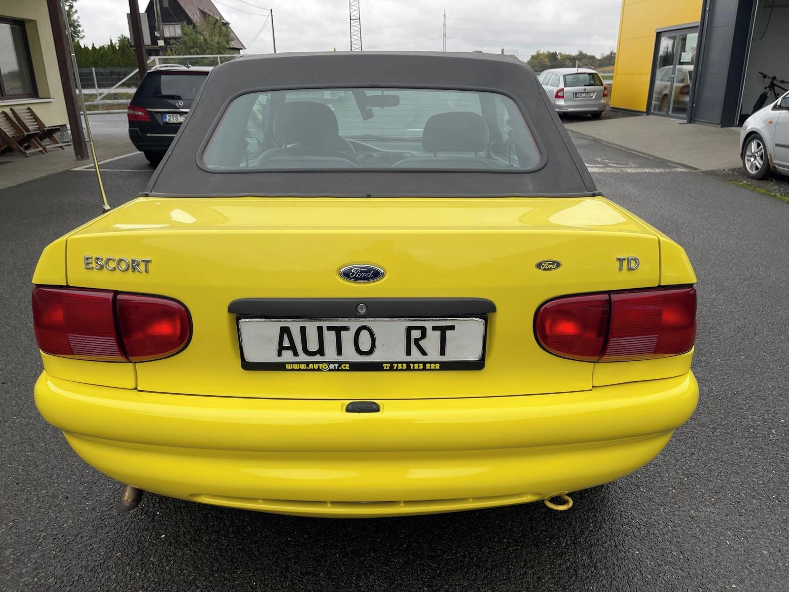 Ford Escort, Cabrio, 1.8 TD, 66 kw - fotka 6