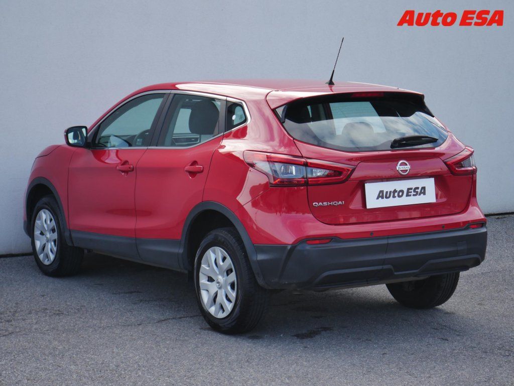 Nissan Qashqai, 1.3 DIG-T,ČR,AC,temp - fotka 6