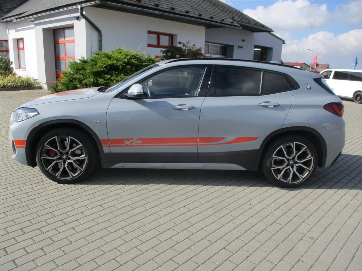 BMW X2, 2,0 xDrive20i AT EDICE M MESH - fotka 2