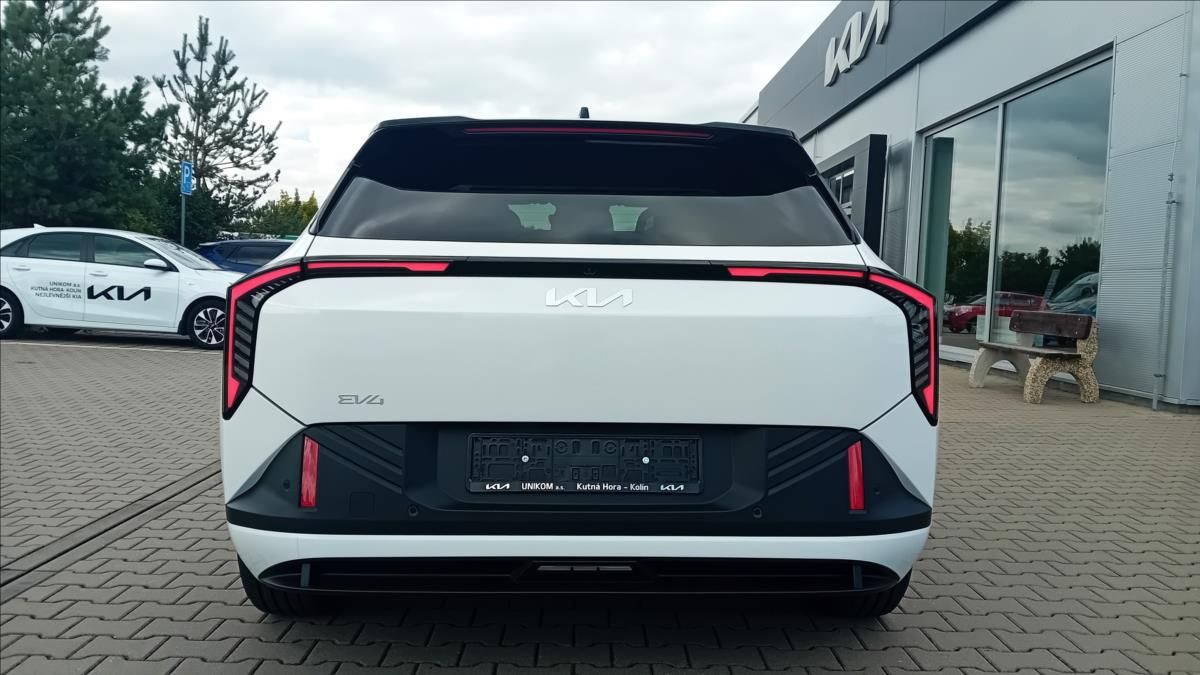 Kia EV4, AC el. 4x2 EARTH 150 - fotka 5