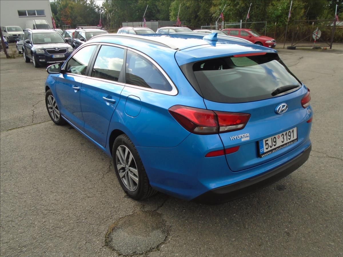 Hyundai i30, 1,6 - fotka 2