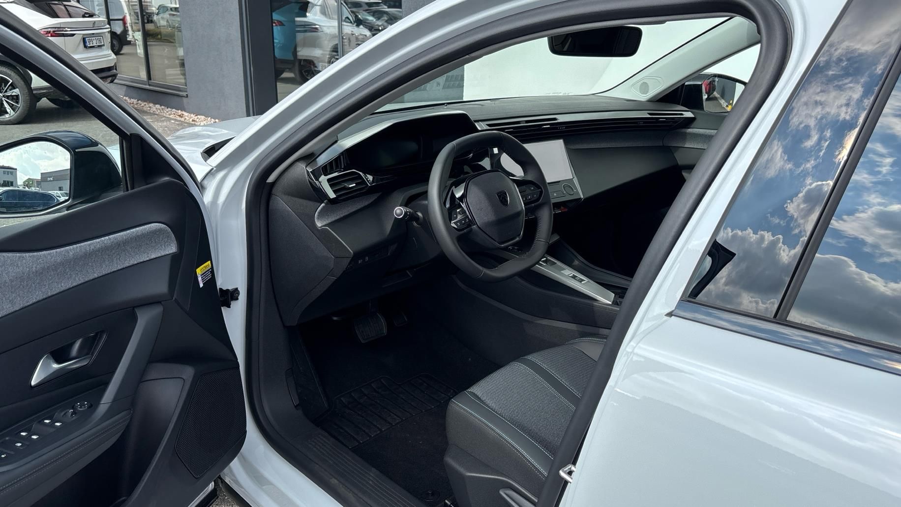 Peugeot 408, ALLURE - fotka 6