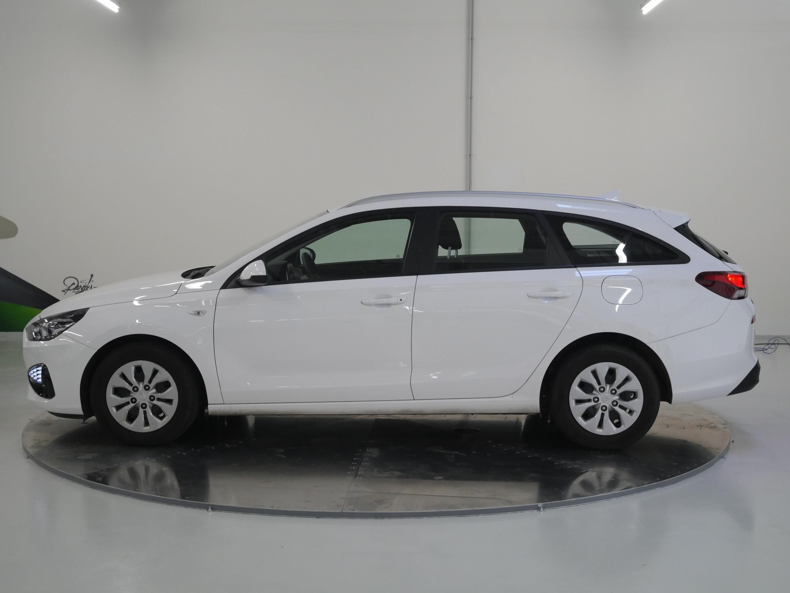 Hyundai i30, 1.0 T-GDI 88 kW Start Plus - fotka 3