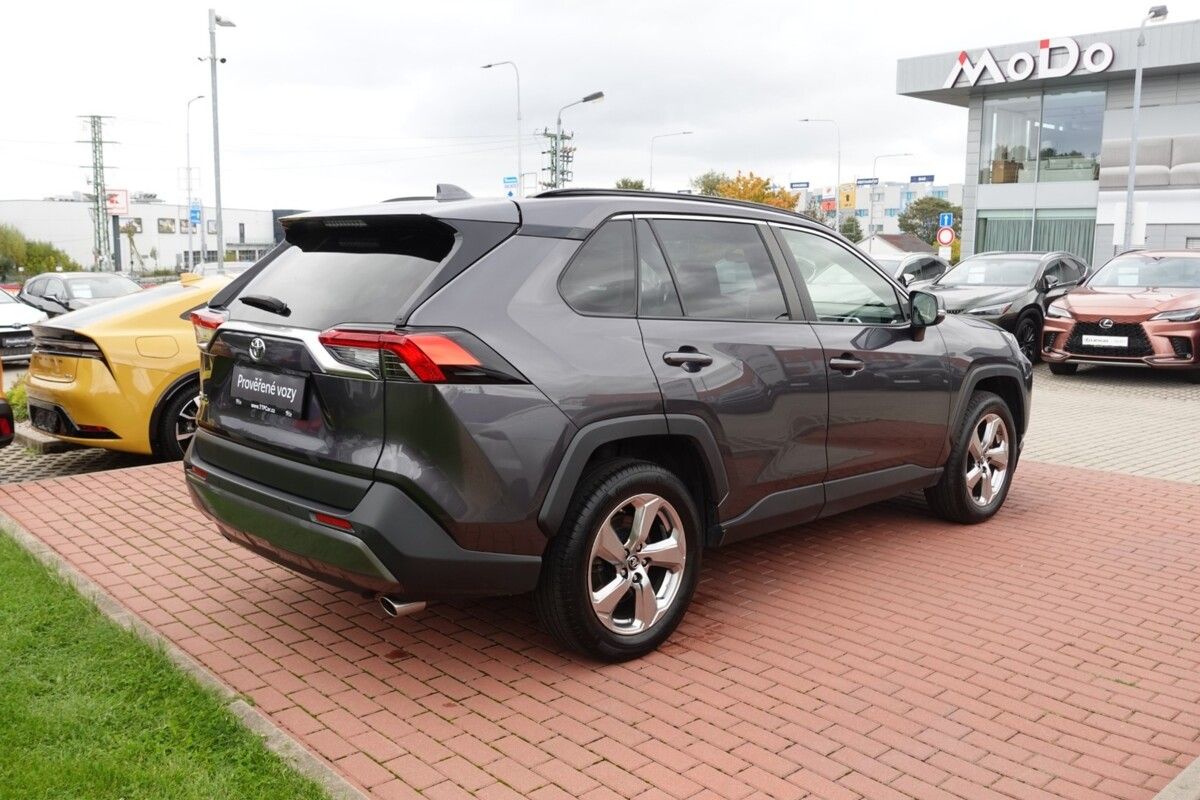 Toyota Rav4, ZLEVNĚNO 2,0i A/T 2WD Comfort - fotka 4