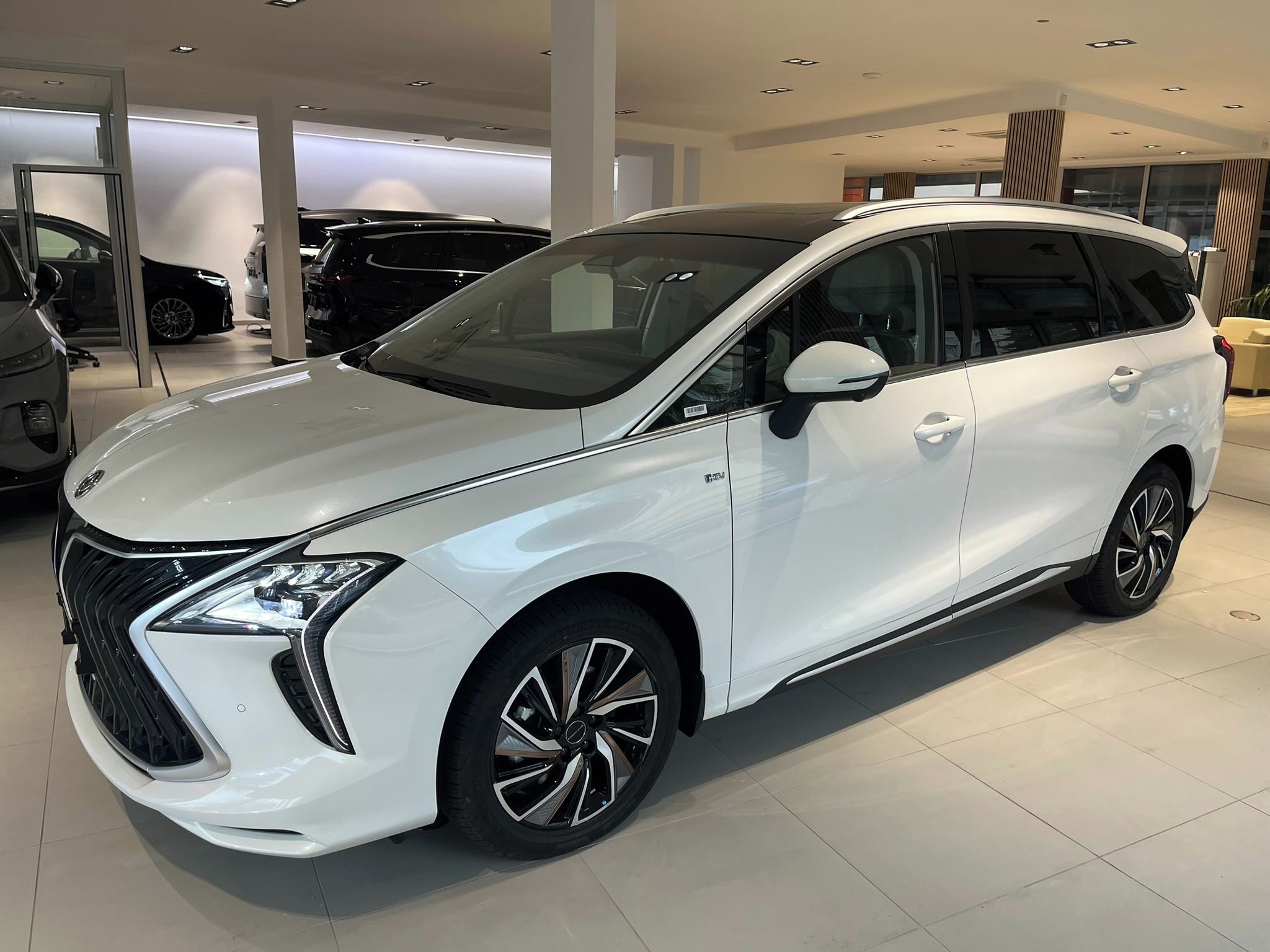 Dongfeng U-Tour, HEV Hybrid New 2025 - fotka 2