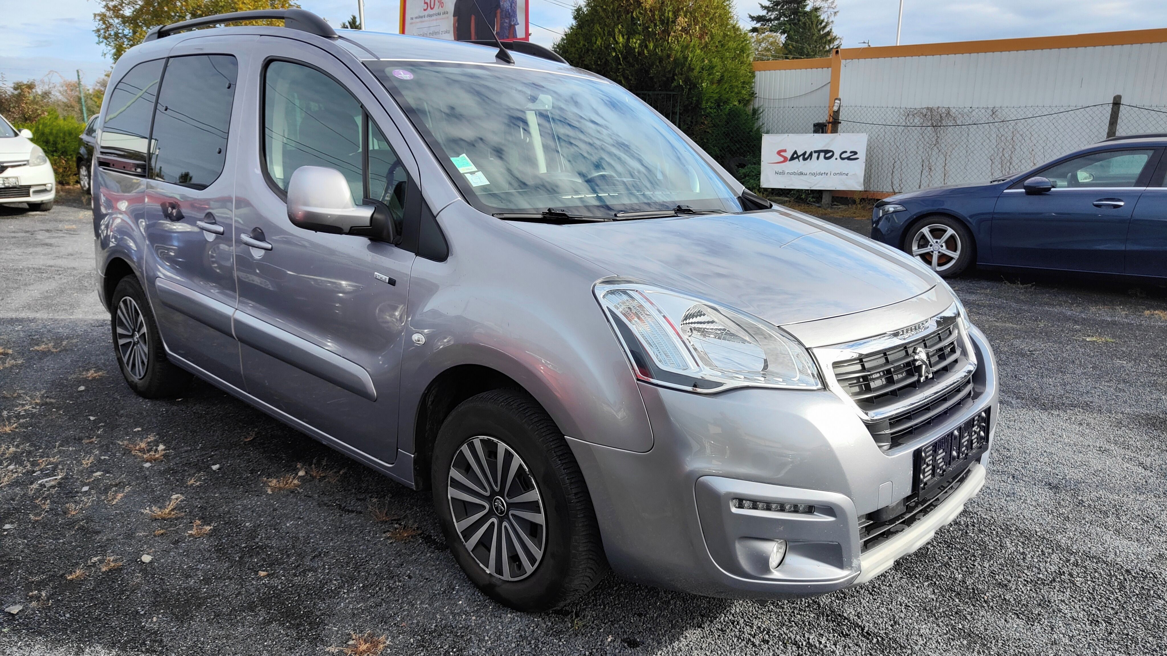 Peugeot Partner, 1.2 81kW, NAVI, kamera - fotka 2