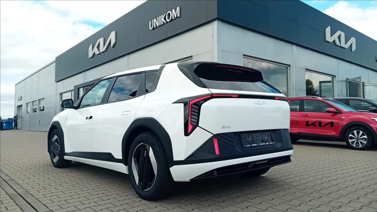 Kia EV4, AC el. 4x2 EARTH 150 - fotka 6