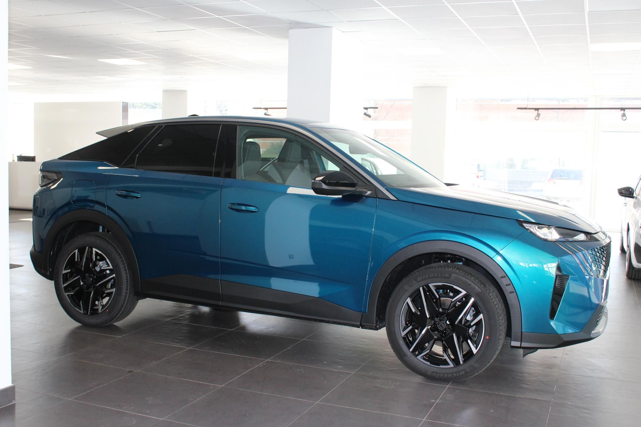 Peugeot 3008, ALLURE Hybrid 145 e-DCS6 - fotka 4