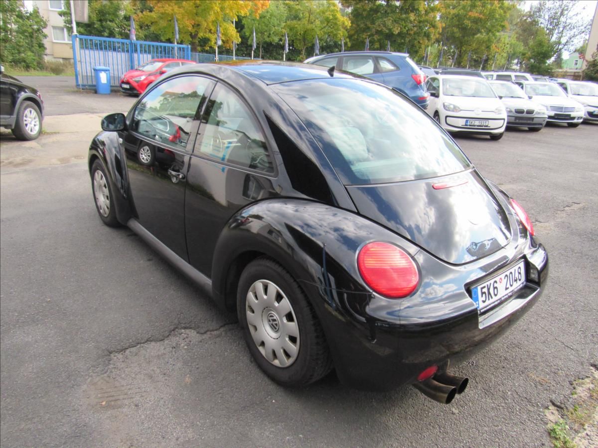 Volkswagen New Beetle, 1,6 75kW - fotka 4
