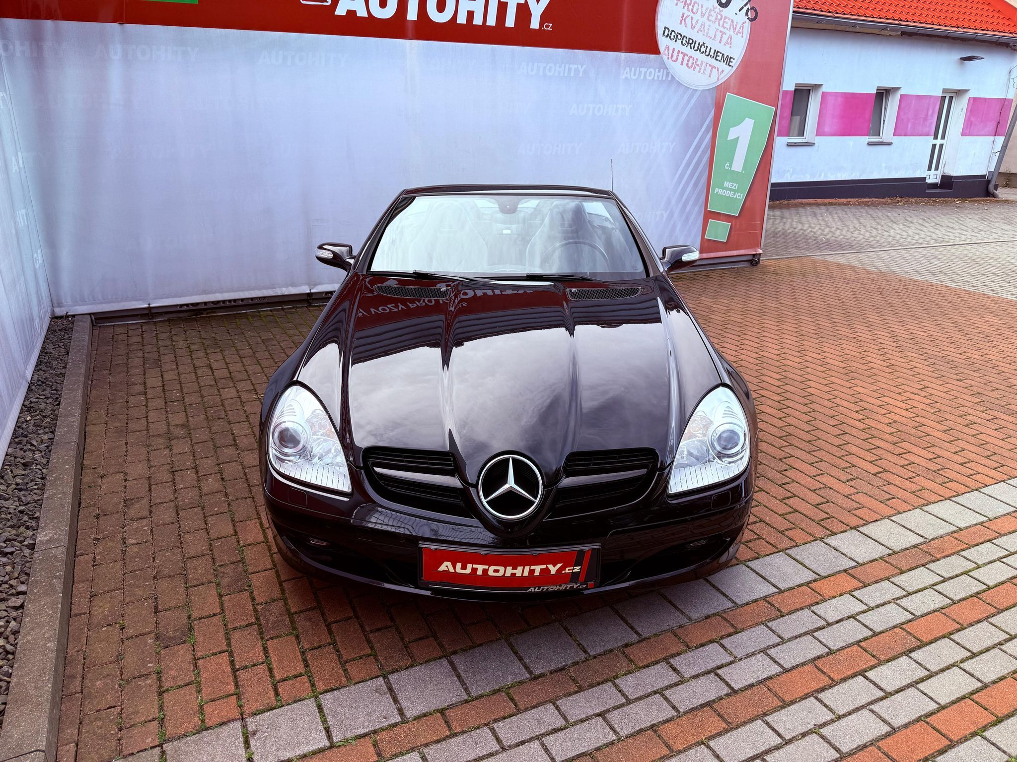 Mercedes-Benz SLK, 350 Manuál, 80 tkm, Serviska - fotka 2