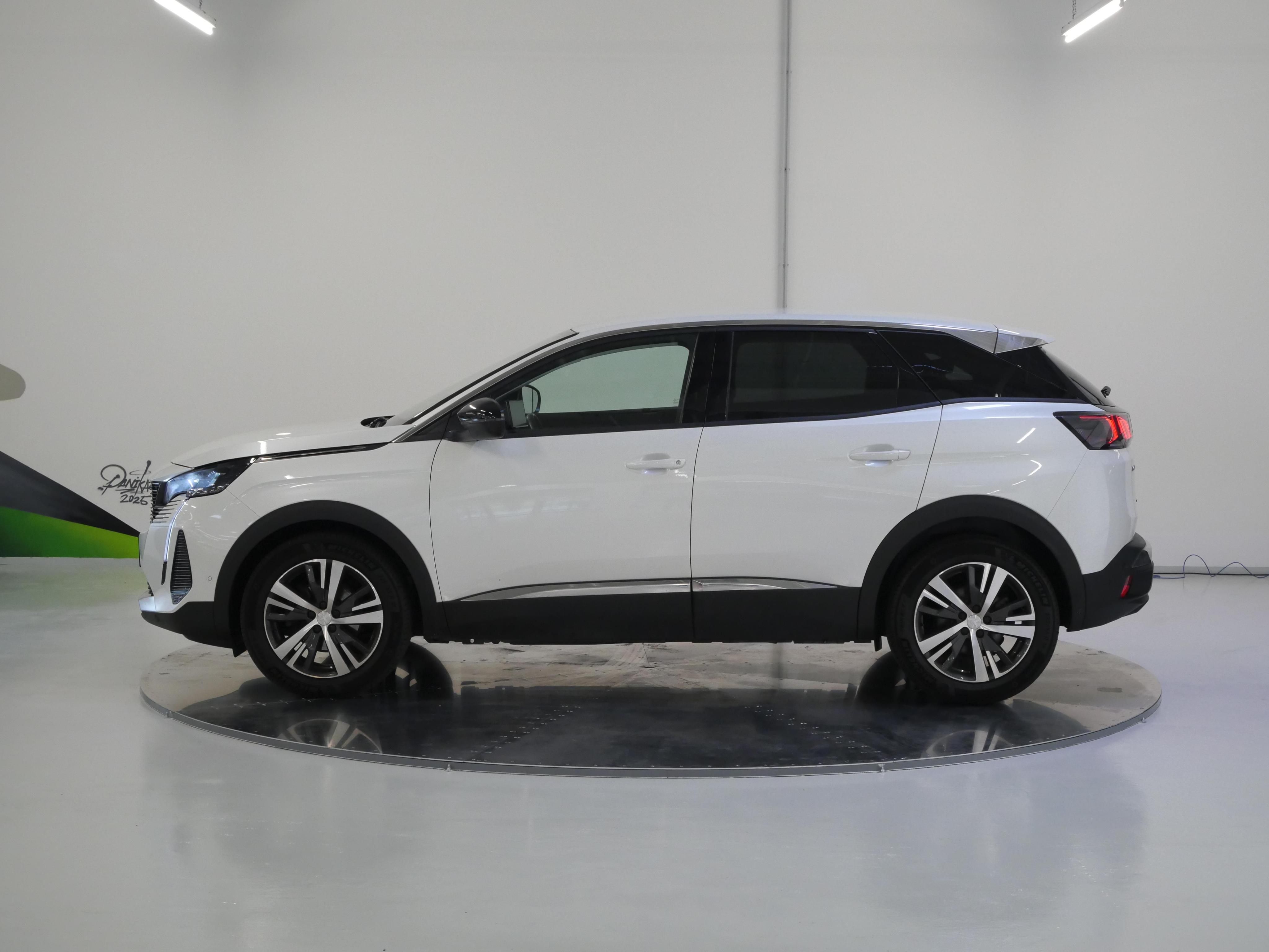 Peugeot 3008, 1.5 BlueHDi 96 kW ALLURE - fotka 3