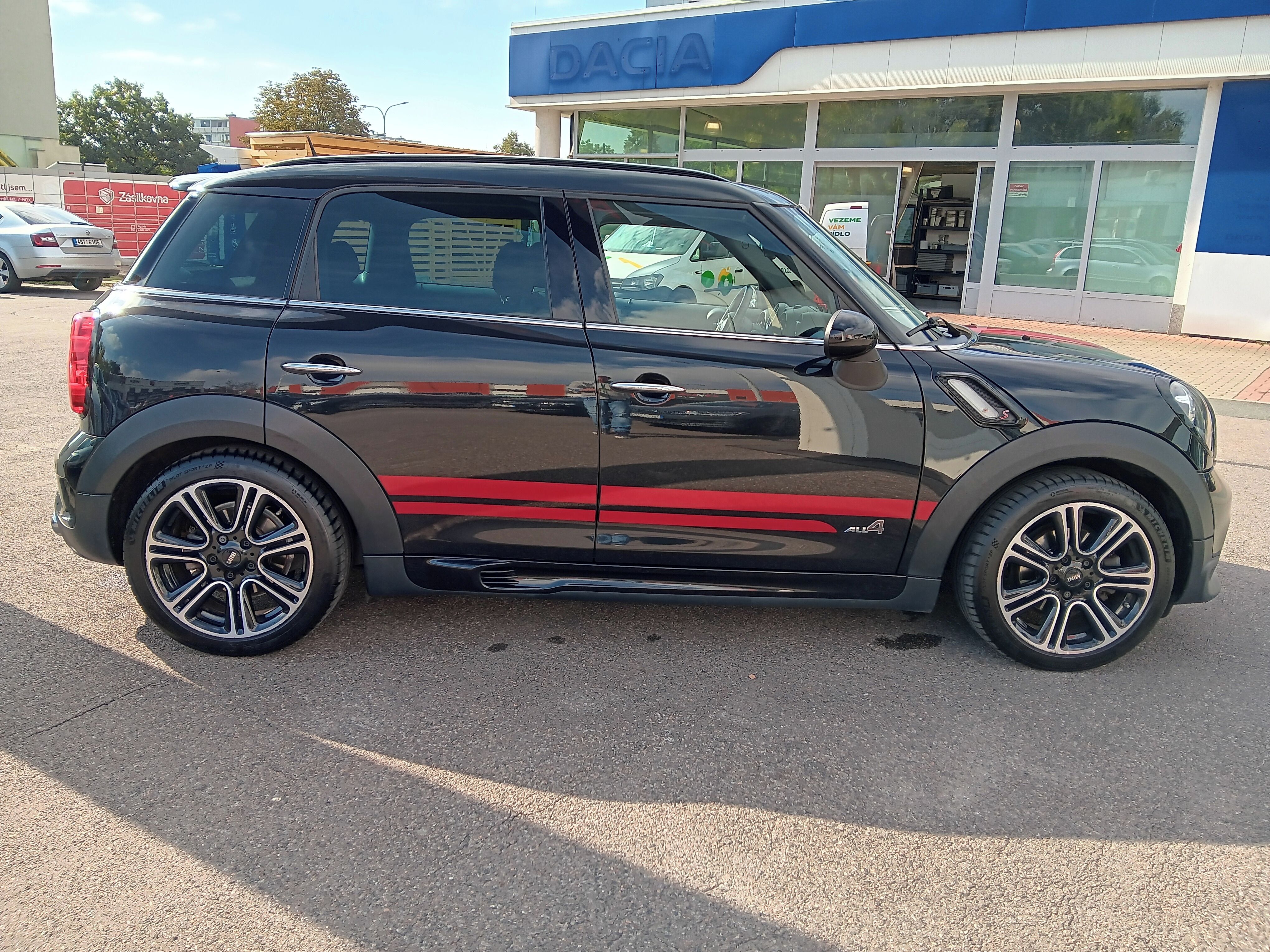 Mini Countryman, 2.0D  S WORKS 4X4 - fotka 5