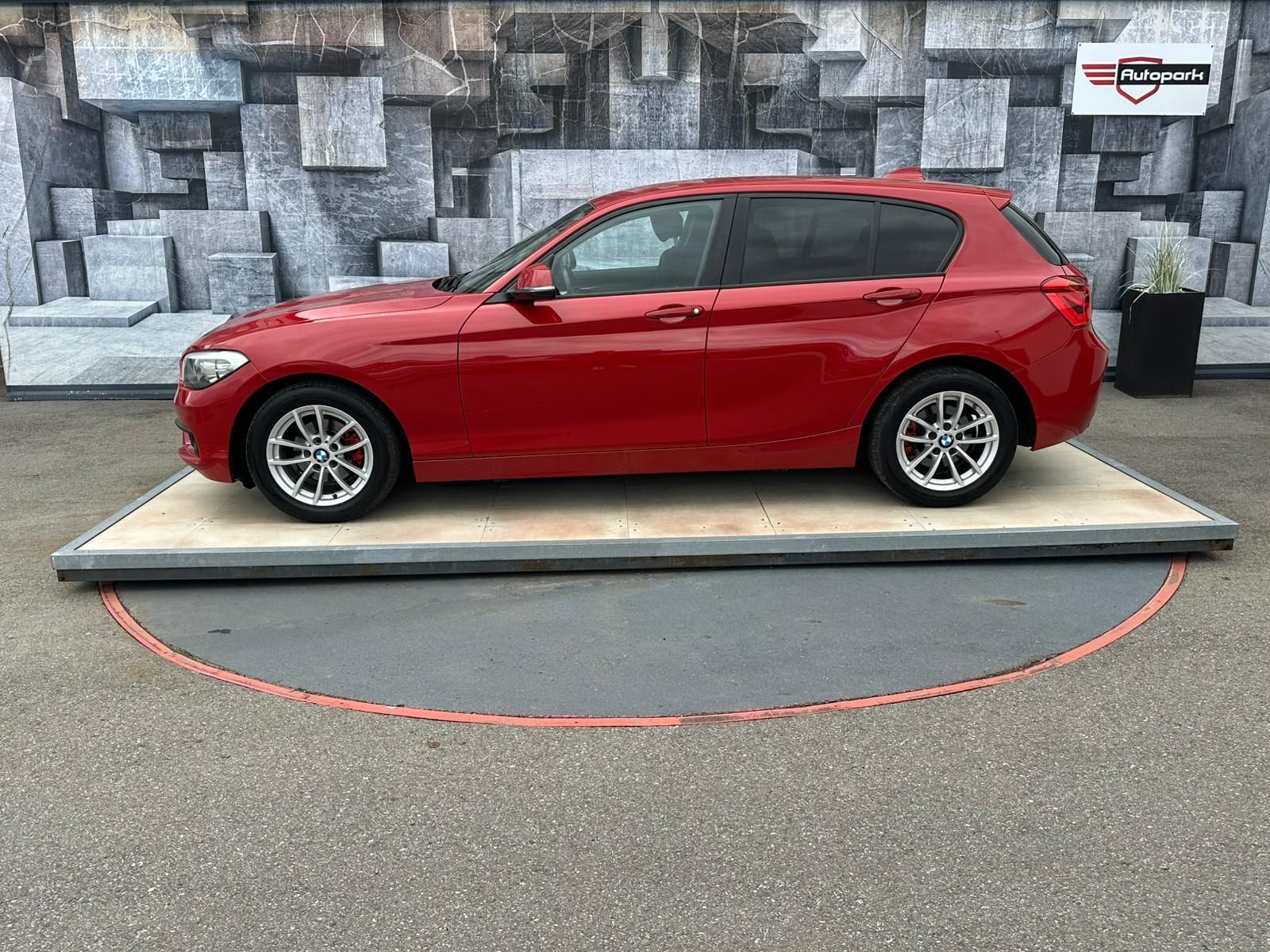 BMW Řada 1, 118D, 2.0D, 110KW - fotka 4