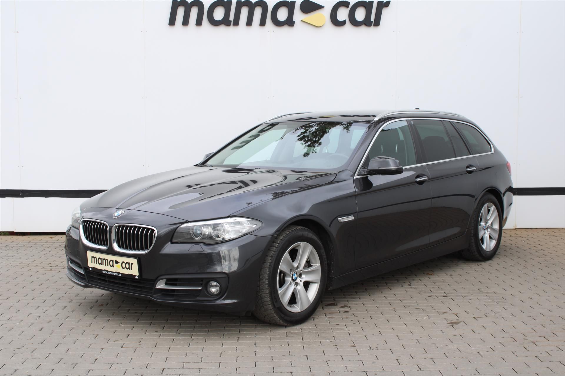 BMW Řada 5, 530d xDrive NAVI SERVIS.KN. ČR - fotka 3
