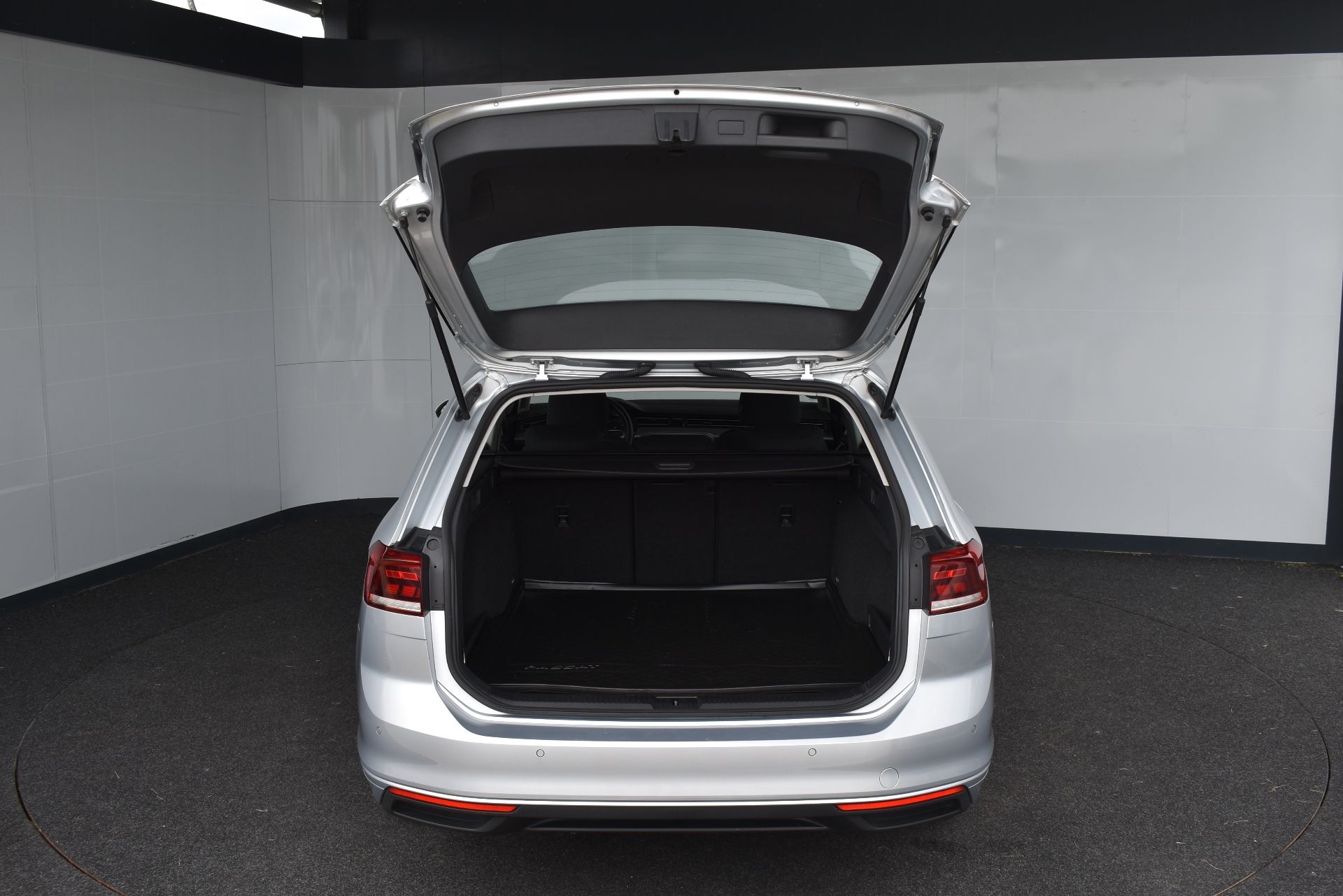 Volkswagen Passat Variant, 2.0TDI 110kW, LED, záruka - fotka 6
