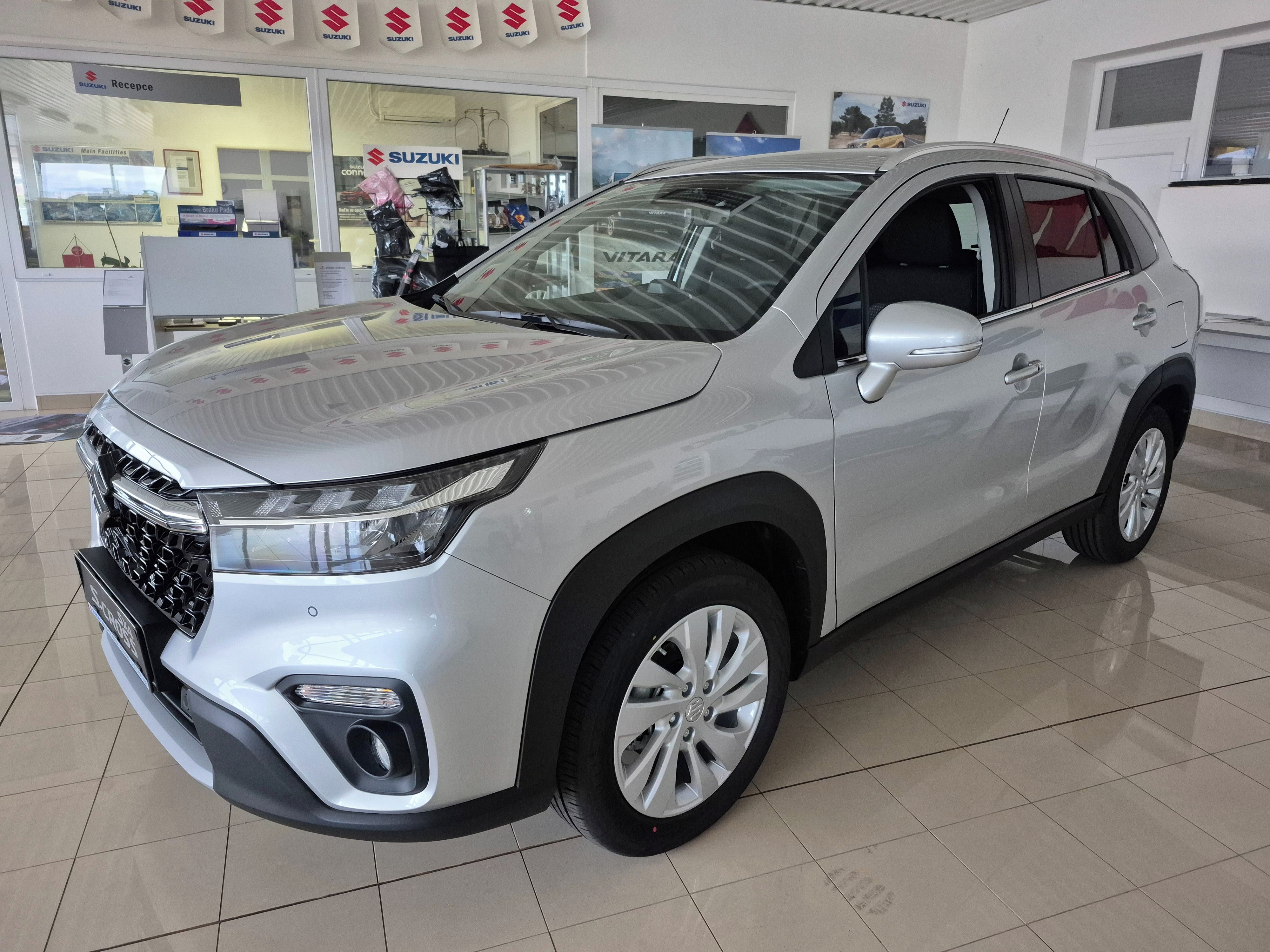 Suzuki S-Cross, 1,4 Premium 4x4 - fotka 4
