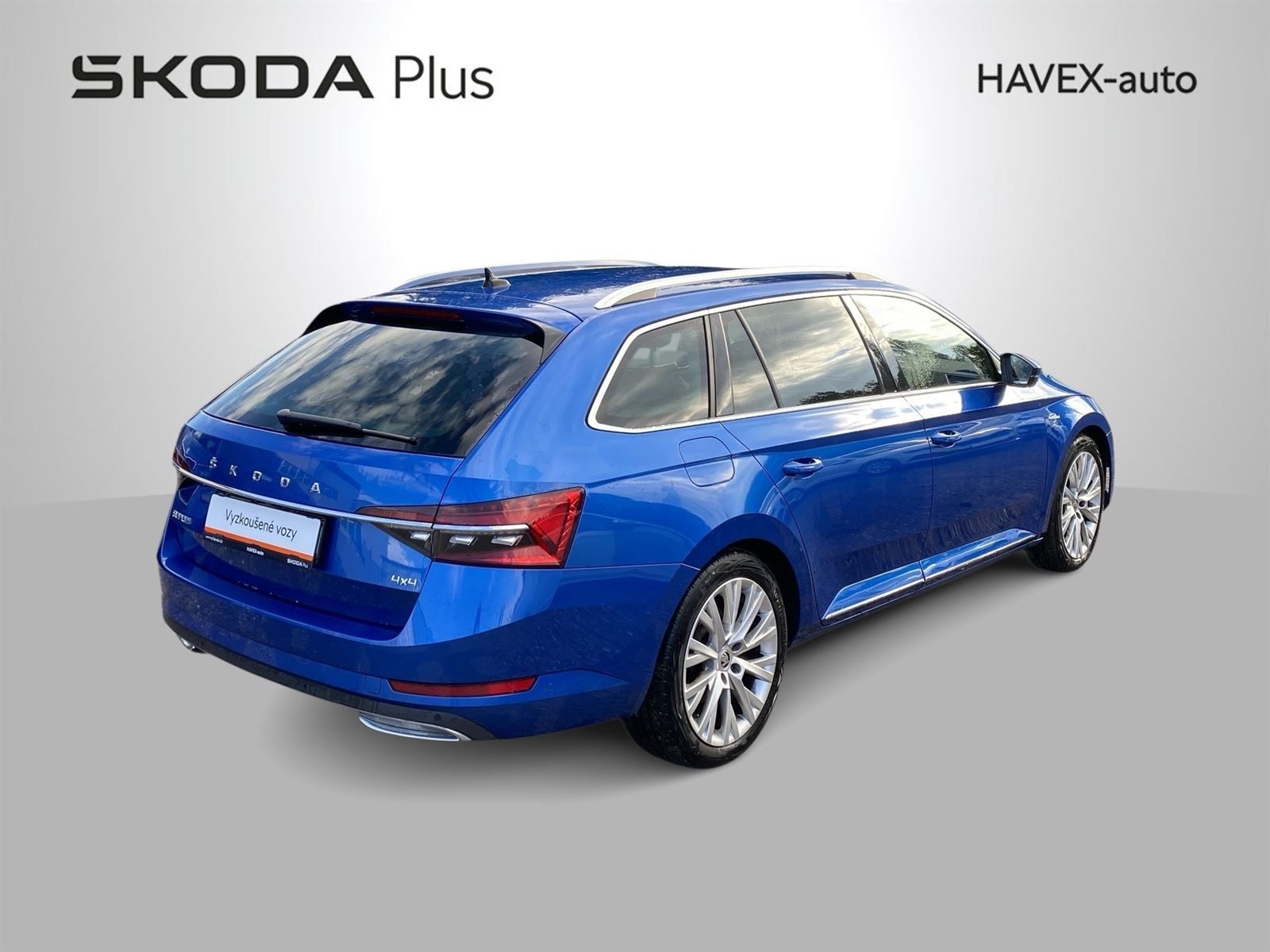 Škoda Superb, Combi 2.0 TDI 4x4 DSG L&K - fotka 2