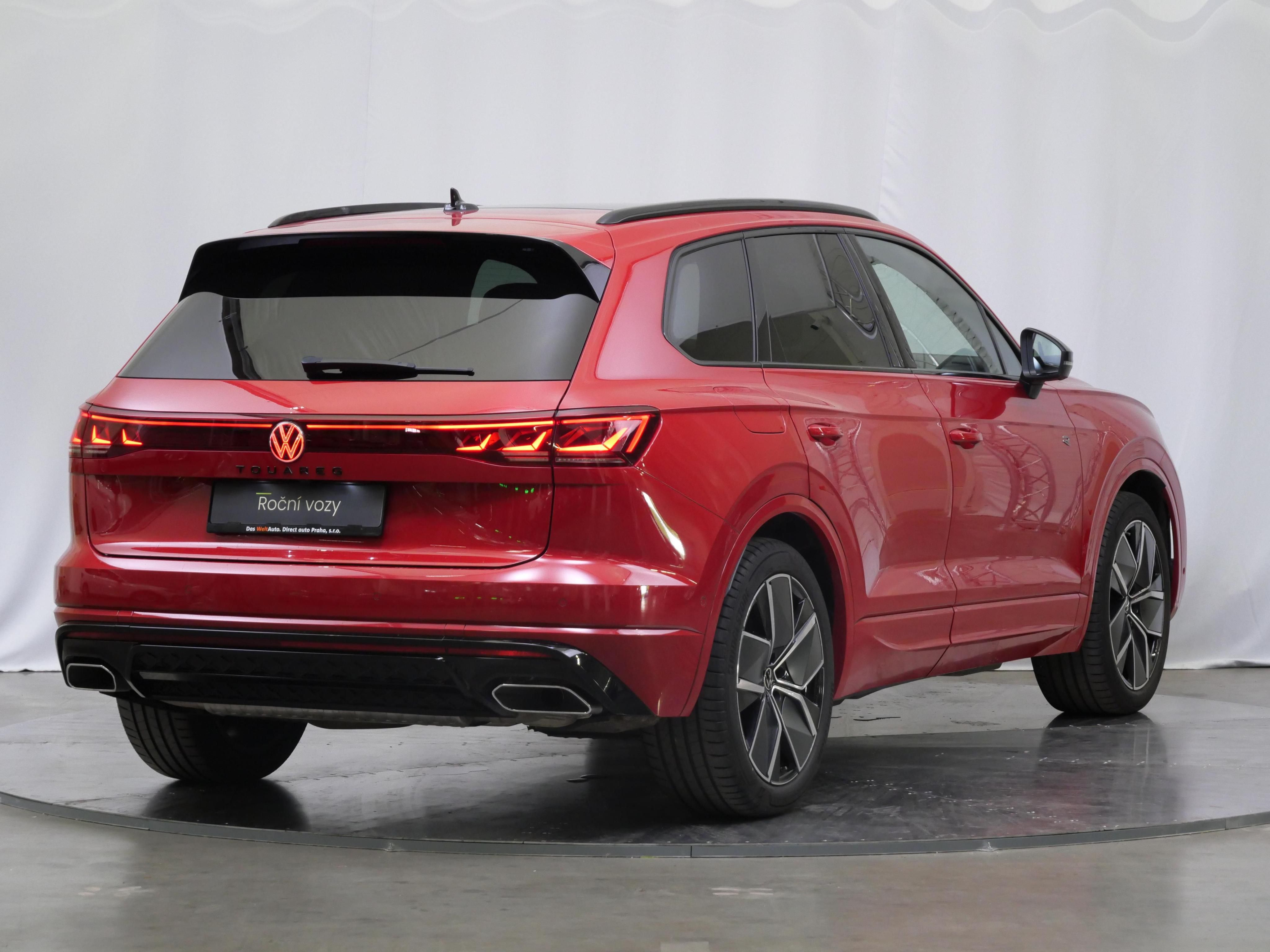 Volkswagen Touareg, 3.0 TDI V6 210 kW R-Line - fotka 2