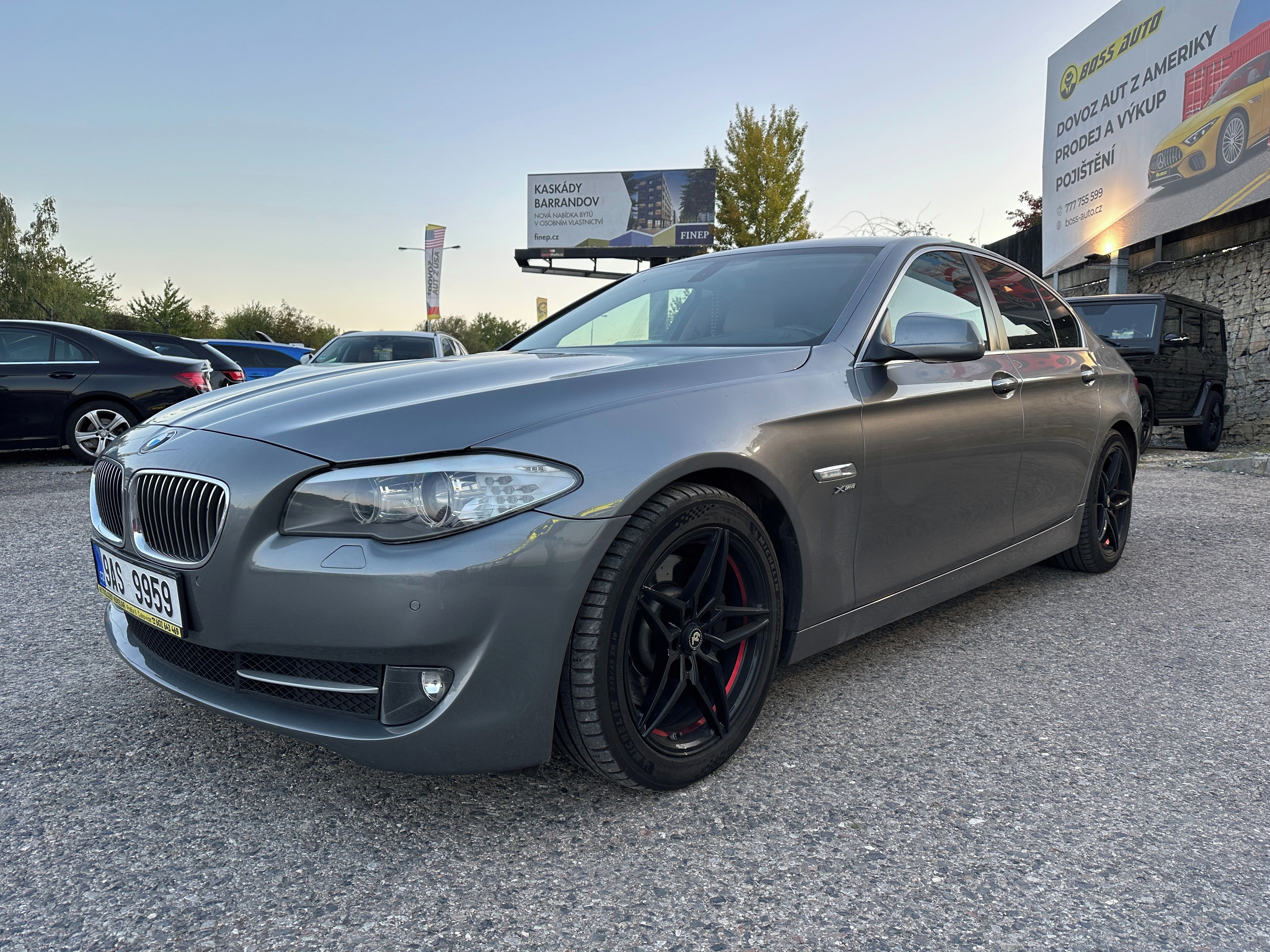 BMW Řada 5, BMW 530D 2011 - fotka 3