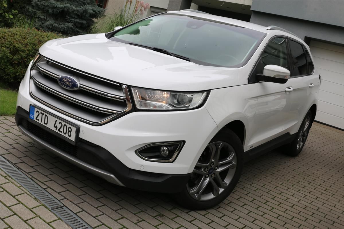Ford Edge, 2,0 154KW,4x4, DPH - fotka 6
