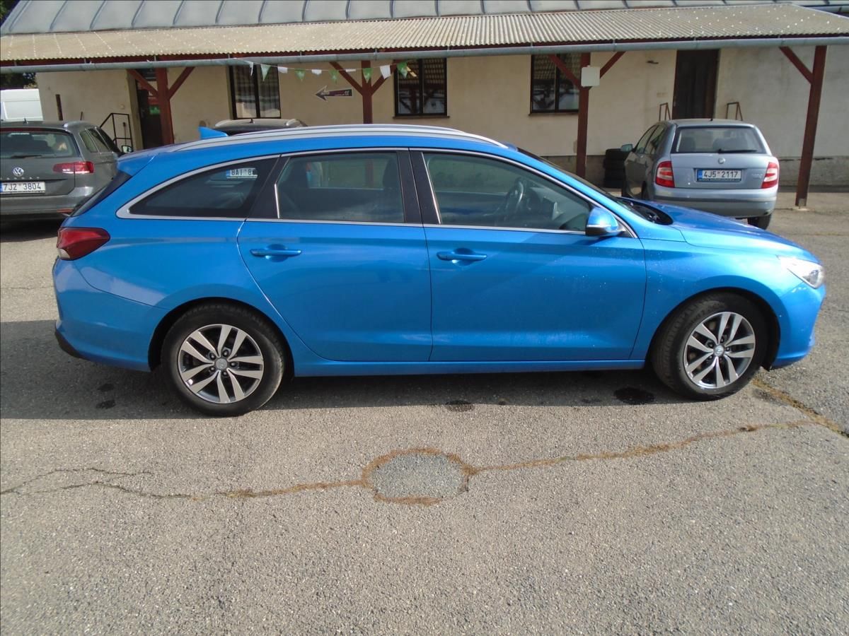 Hyundai i30, 1,6 - fotka 5