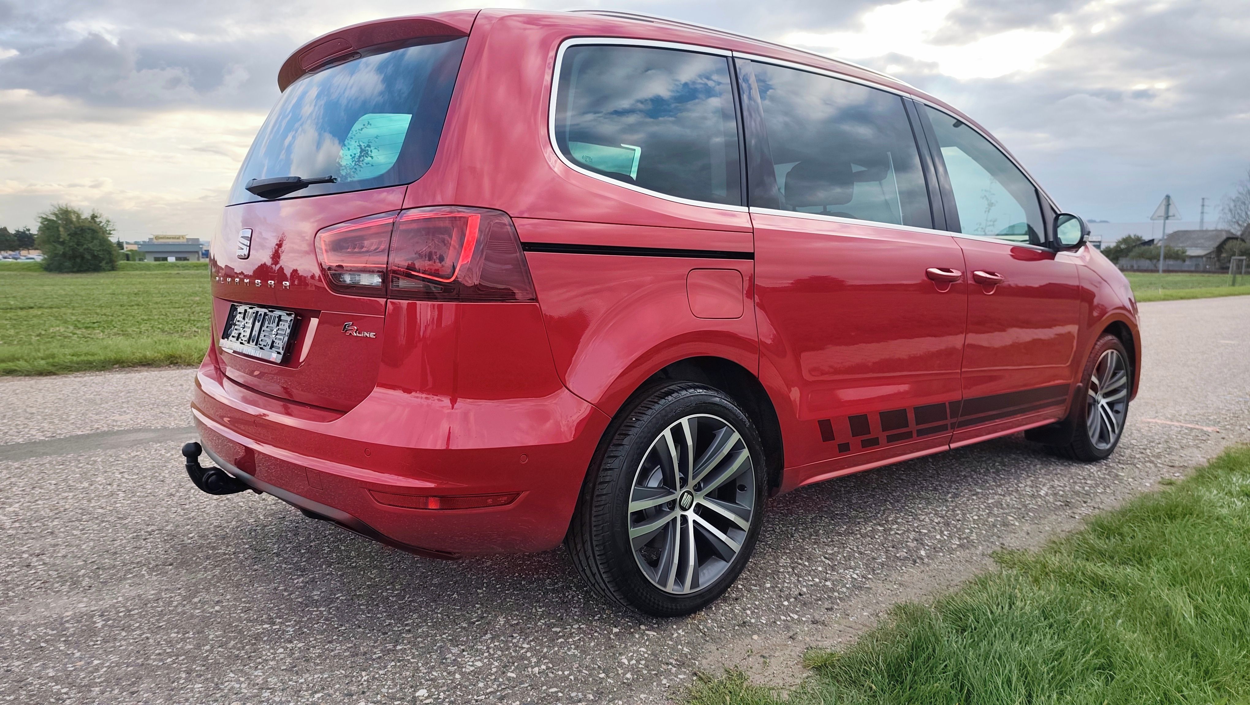 Seat Alhambra, 2.0TDi 135kW DSG FRline 7MÍST - fotka 5