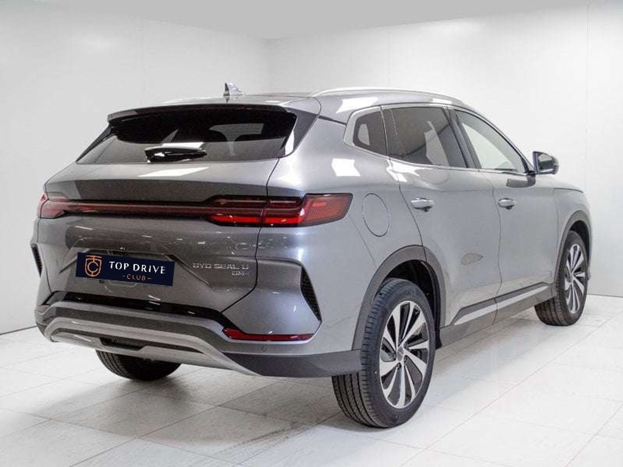BYD Seal U, DM-i Comfort, nabíjeni grátis! - fotka 4