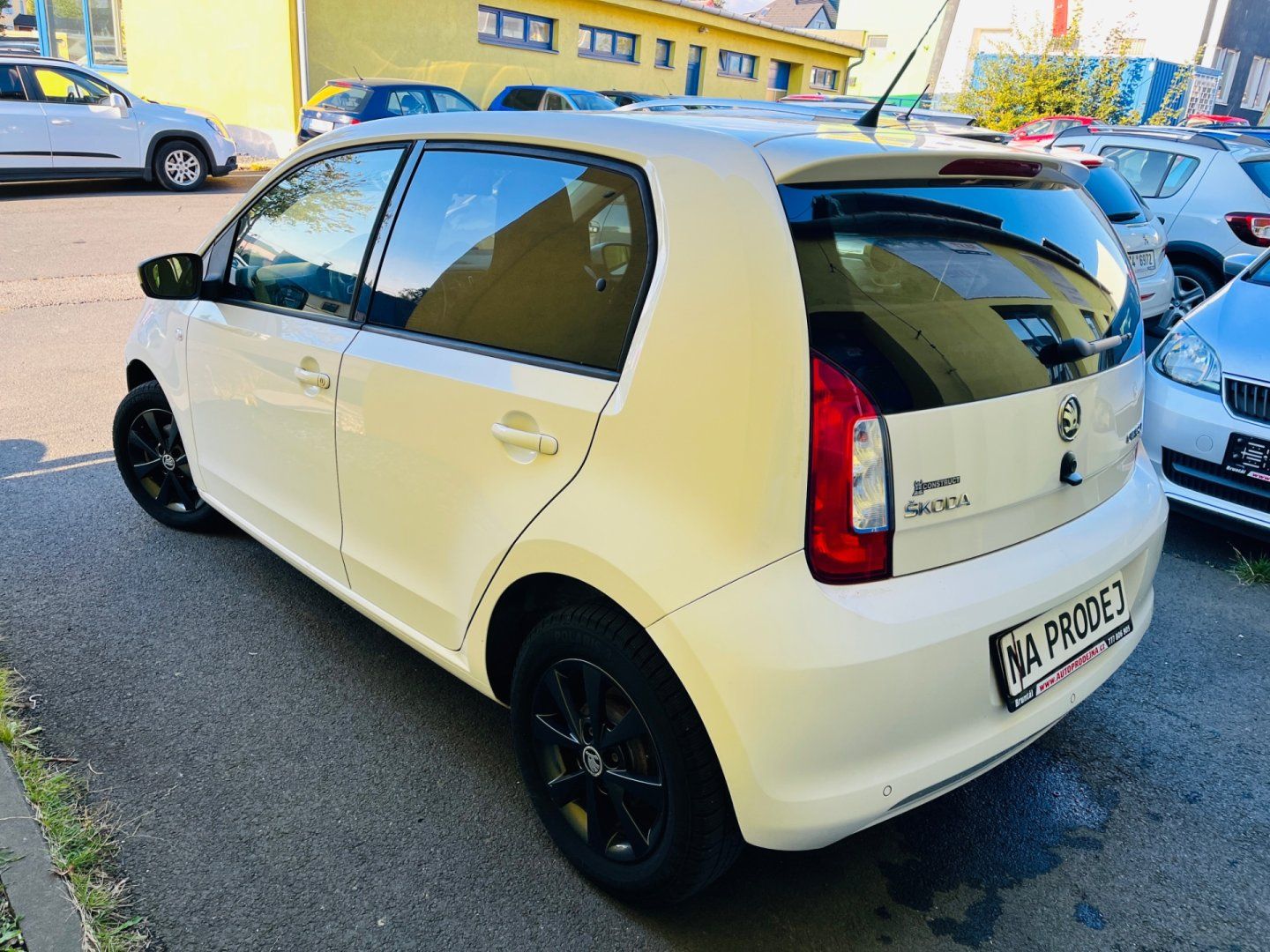 Škoda Citigo, 1.0 MPi NAJETO JEN 77 TIS KM - fotka 4