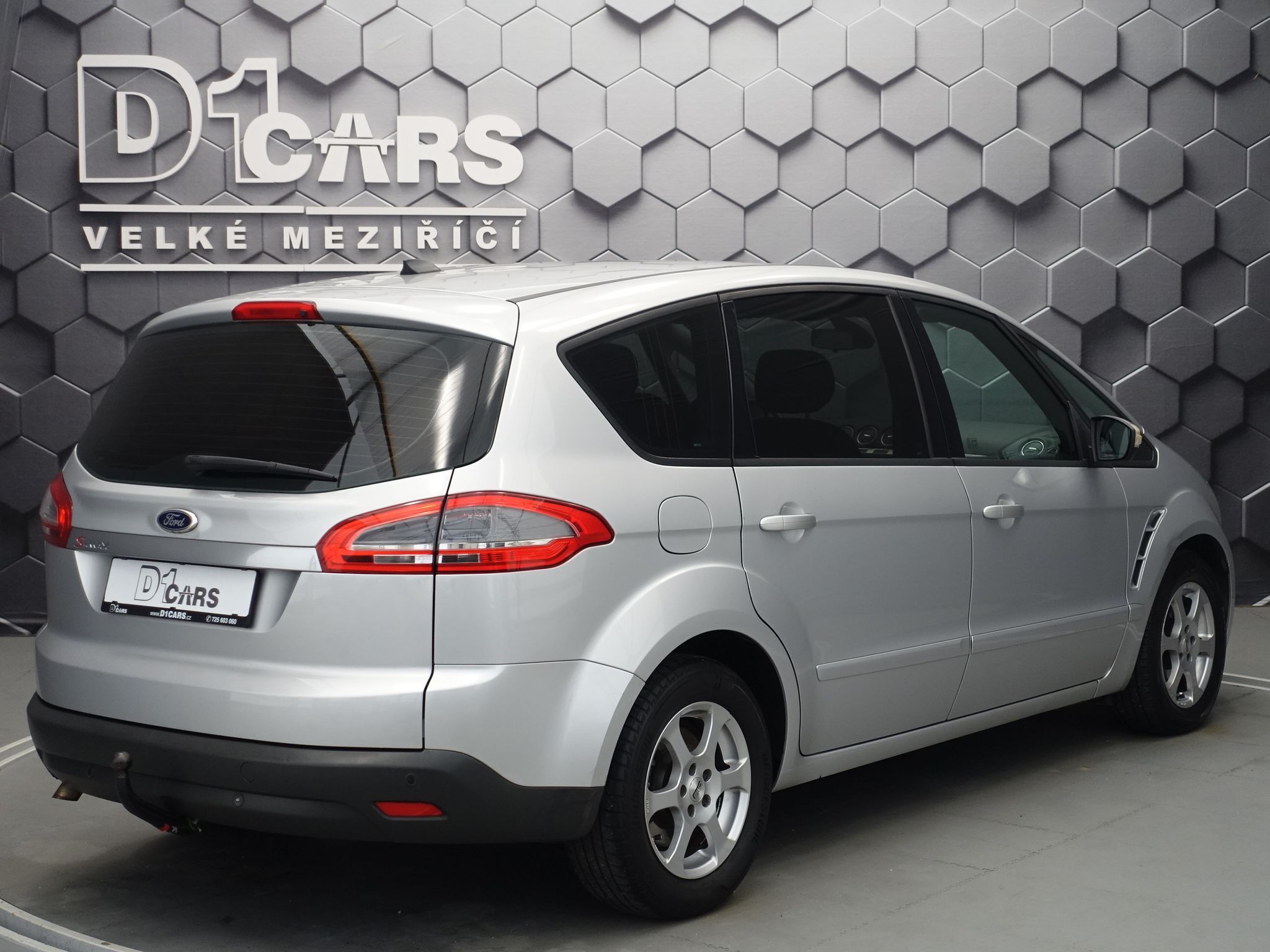 Ford S-MAX, 2.0 TDCi - fotka 4