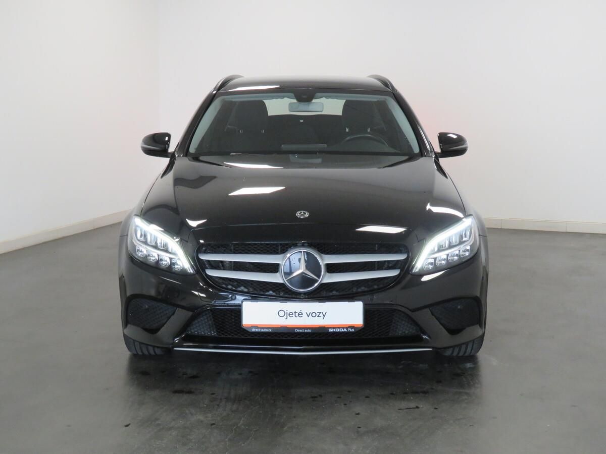 Mercedes-Benz Třídy C, C 200 d T 117 kW - fotka 4