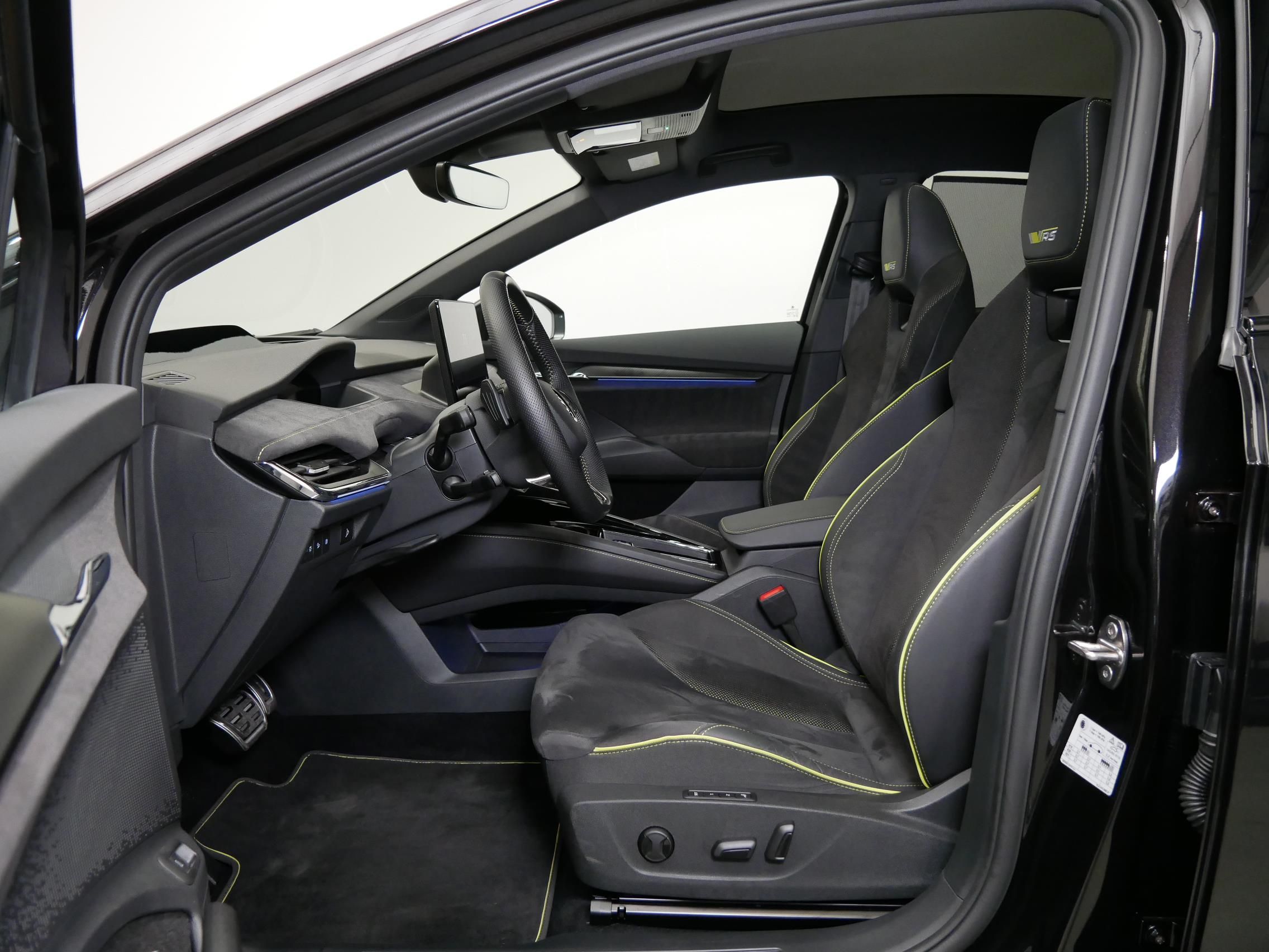 Škoda Enyaq iV, iV RS 220 kW 82 kWh - fotka 6