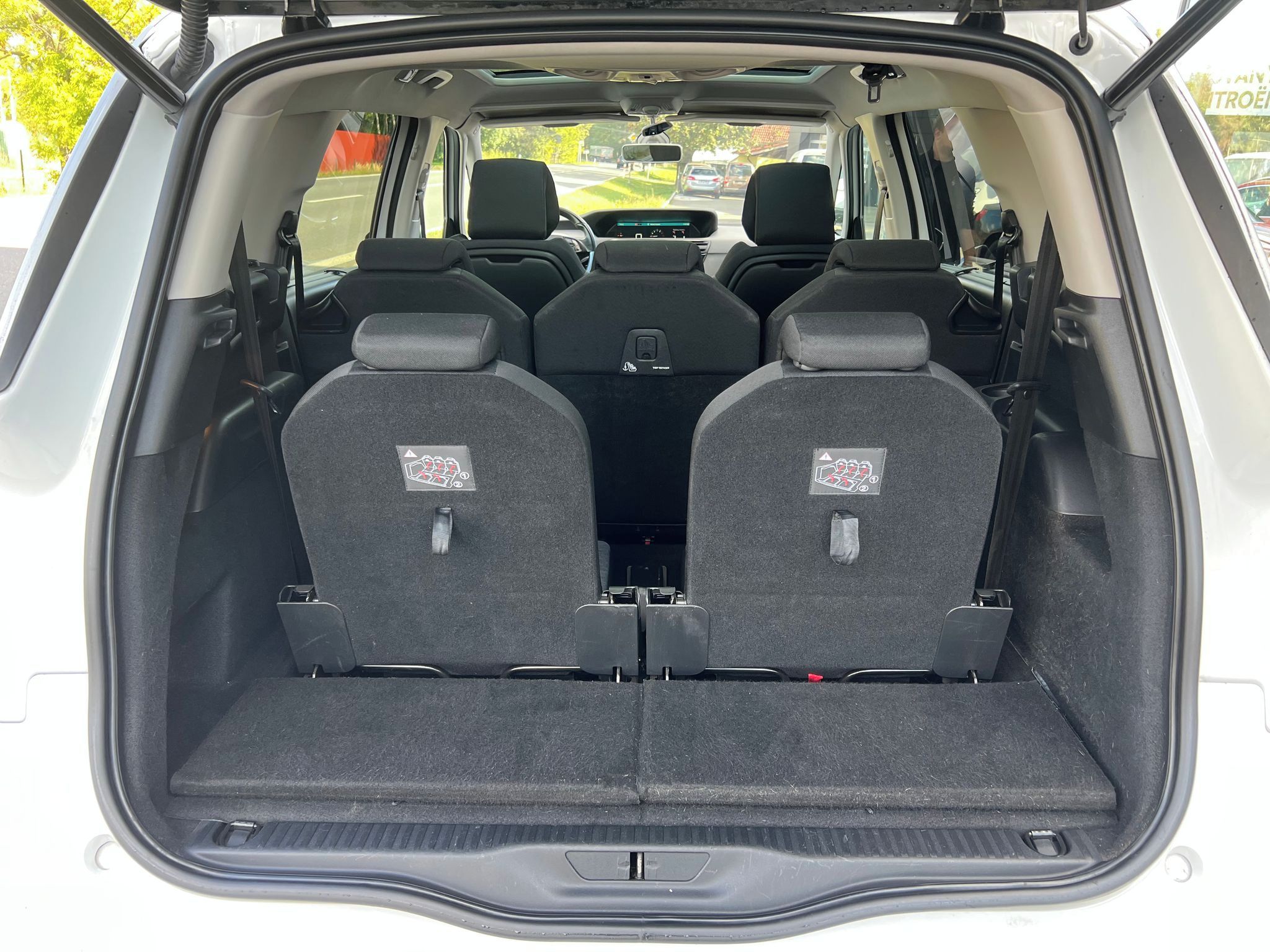 Citroën Grand C4 Picasso, 1.2 130k 7MÍST SERVIS ZÁRUKA - fotka 6