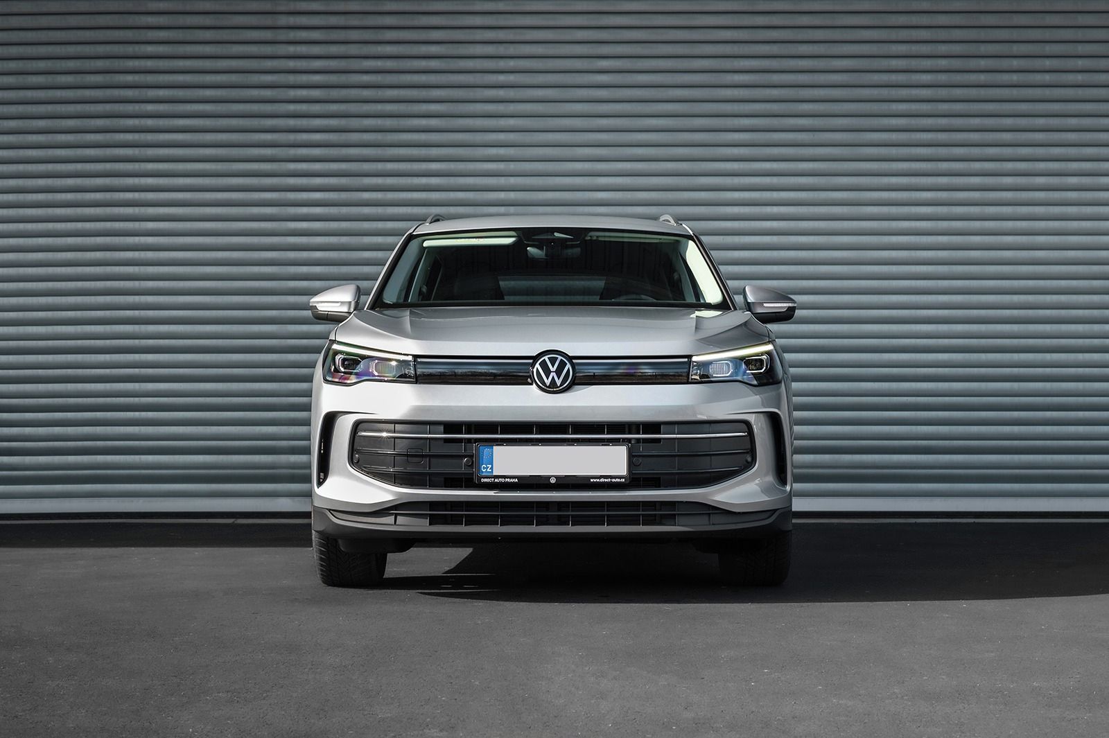 Volkswagen Tiguan, 1,5 eTSI People 5let záruka - fotka 2