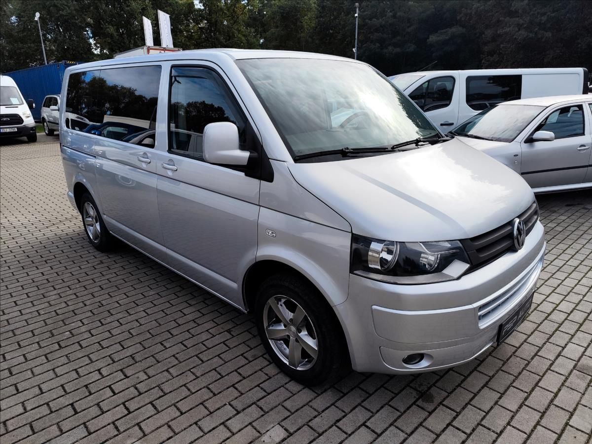 Volkswagen Caravelle, 2,5TDI 96KW FACE 8MÍST ALU KLI - fotka 5