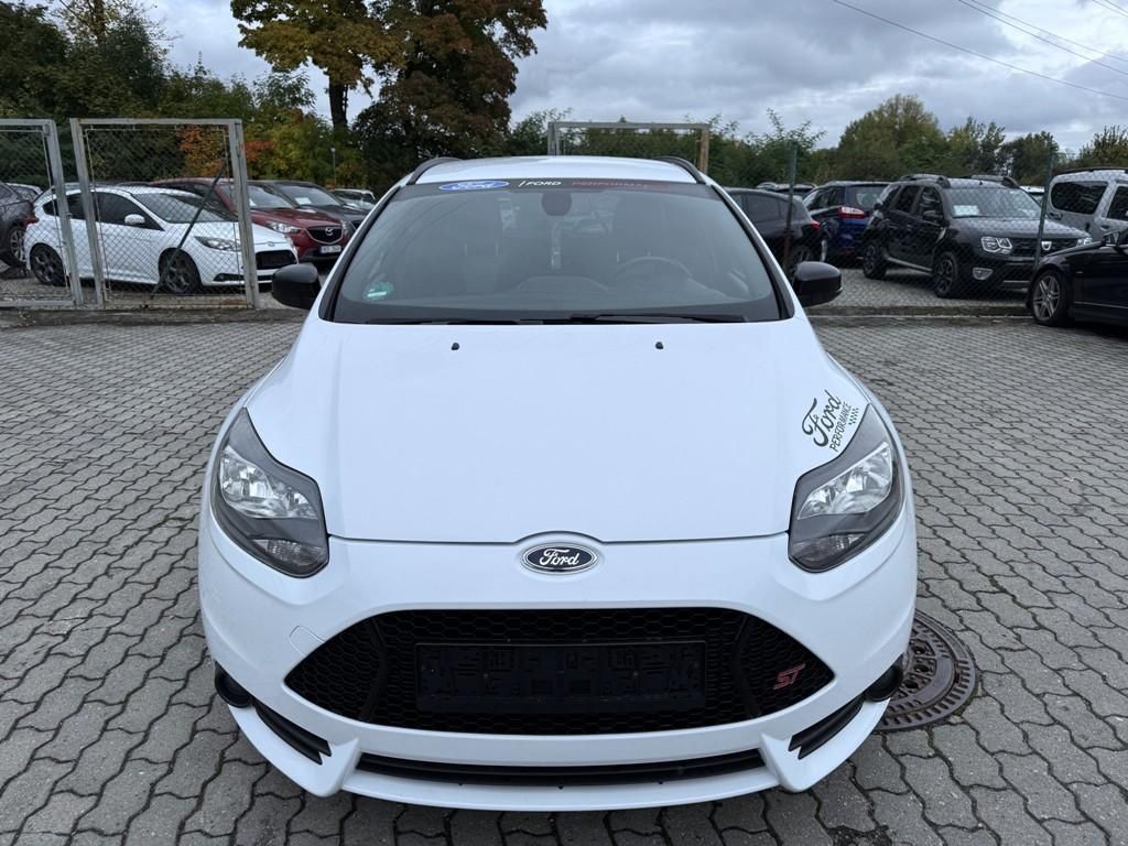 Ford Focus, ST 2.0 EB 184 kW nehavar. - fotka 2
