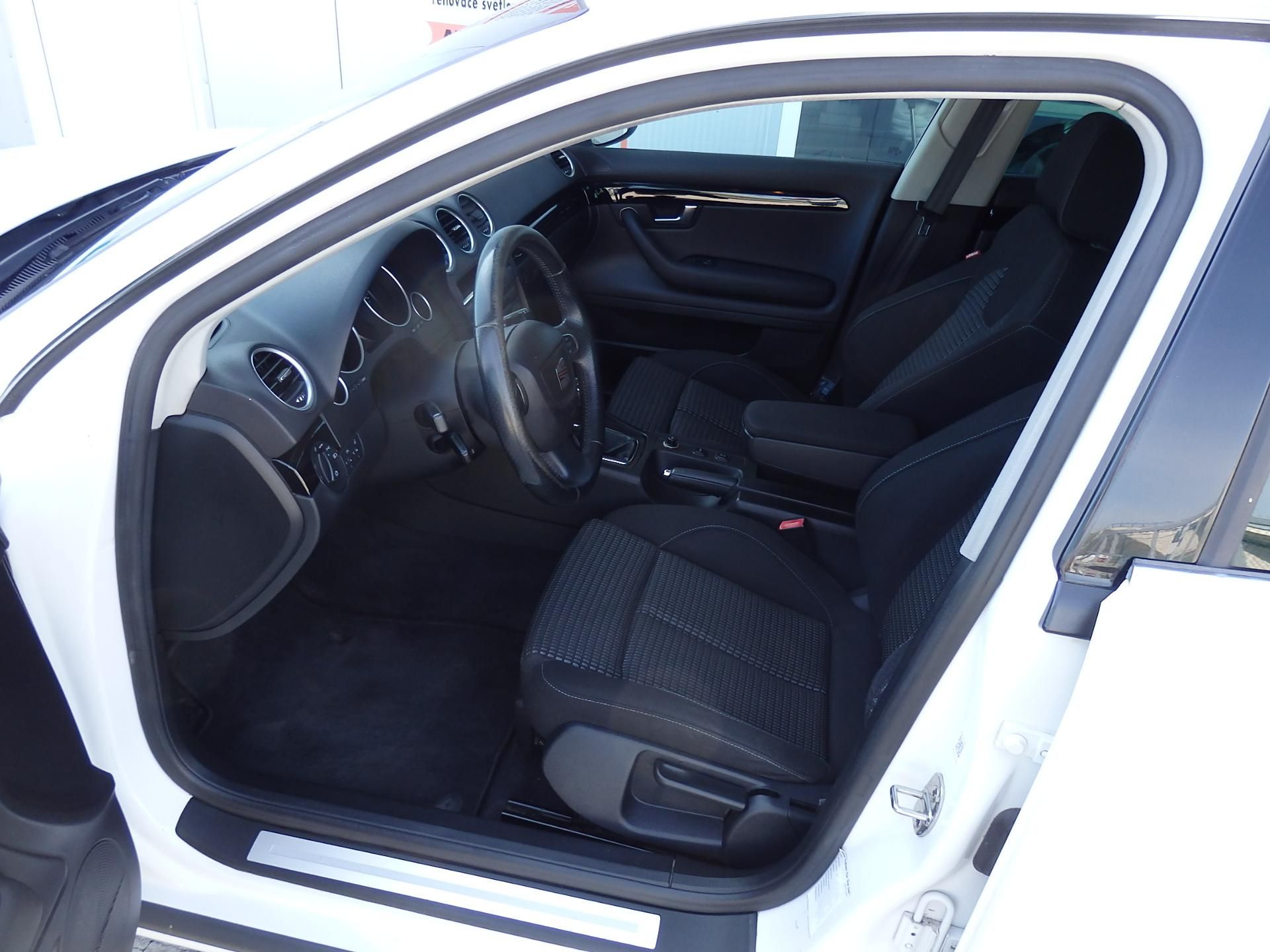 Seat Exeo, ST 2.0 TSI 155 kW 6x AIRBAG - fotka 6