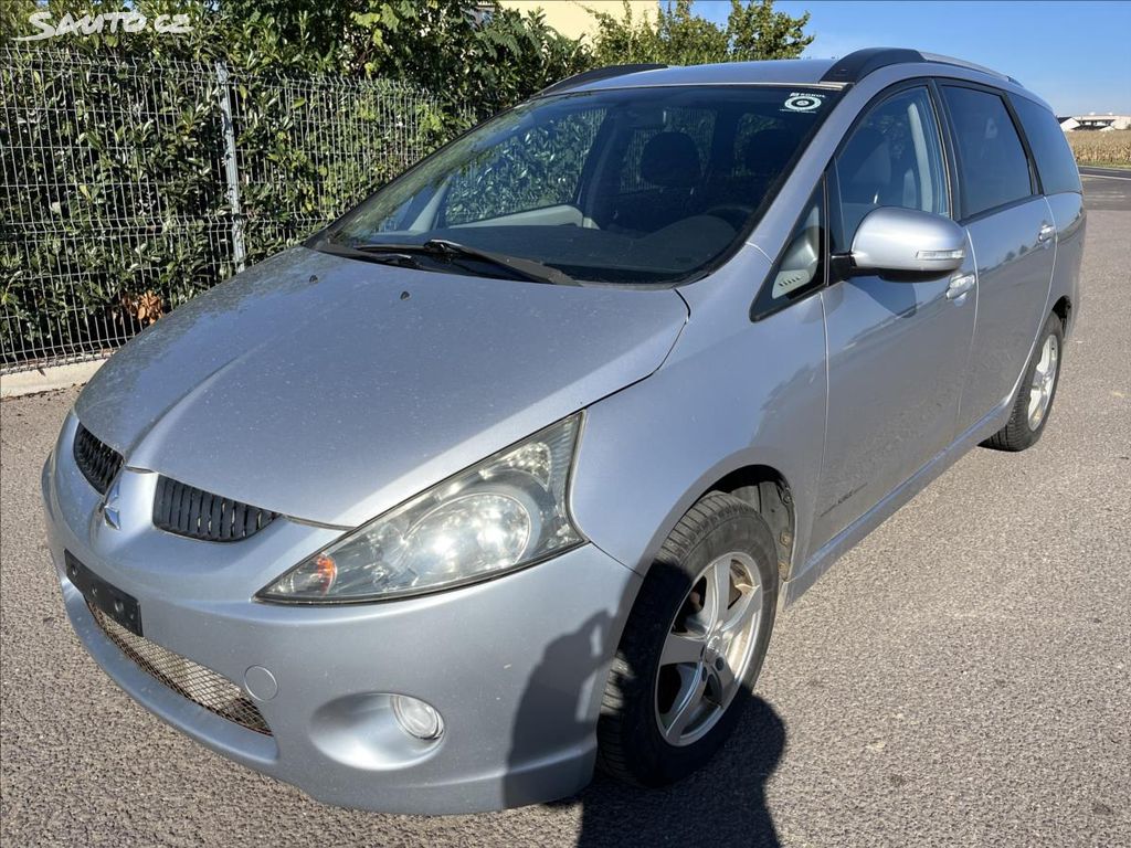 Mitsubishi Grandis, 2,0 Di-D 7.MÍST KLIMA 2x KOLA