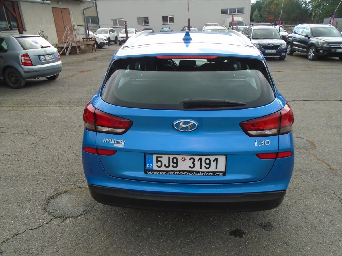 Hyundai i30, 1,6 - fotka 3