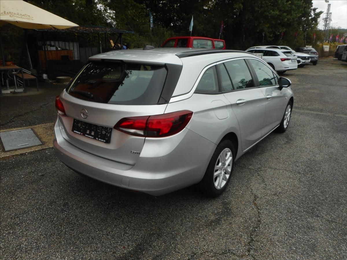 Opel Astra, 1,6 CDTi SPORTS TOURER - fotka 5