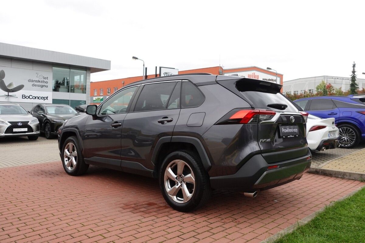 Toyota Rav4, ZLEVNĚNO 2,0i A/T 2WD Comfort - fotka 6