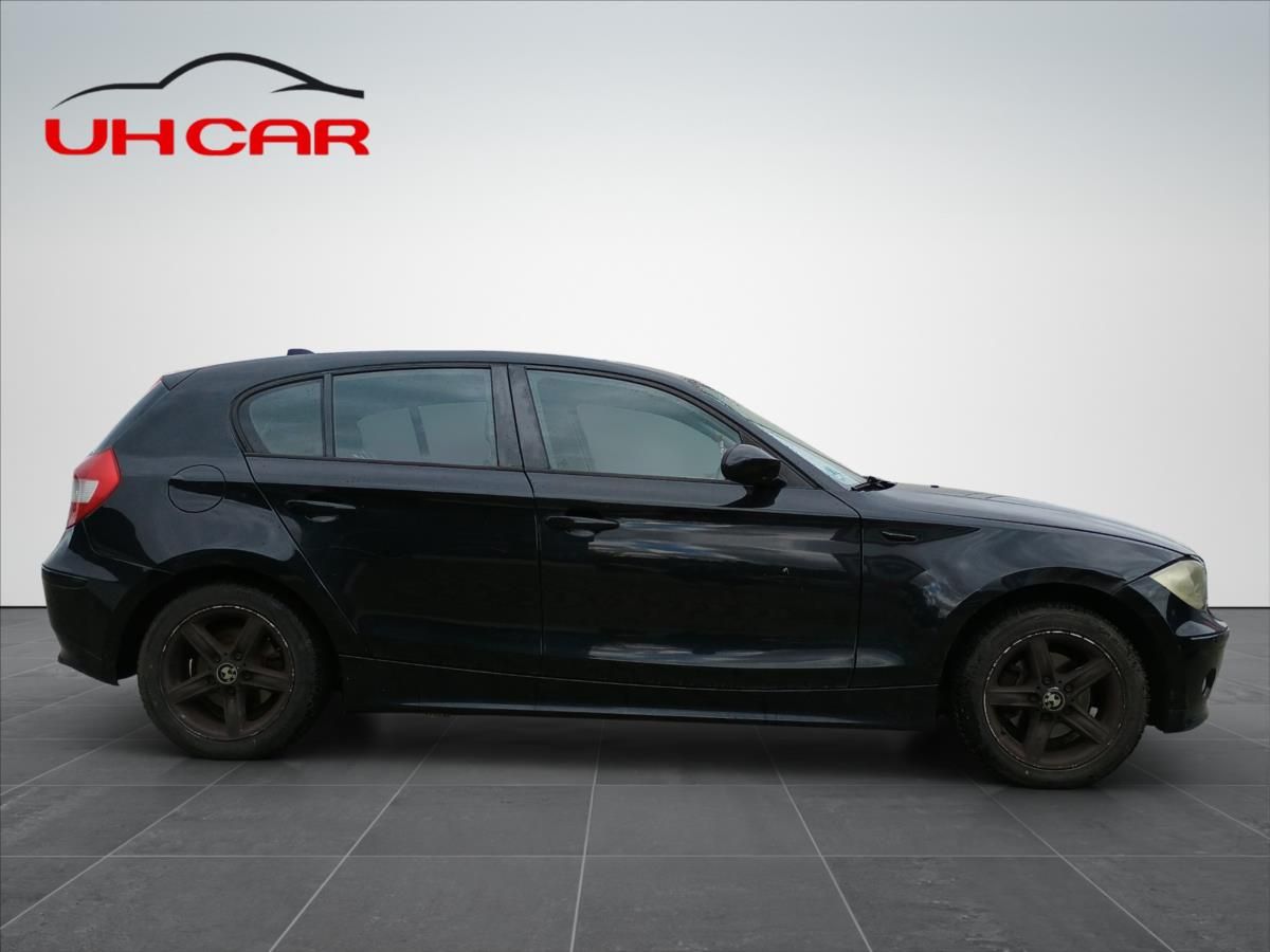 BMW Řada 1, 1,6 i  116  Selection - fotka 4