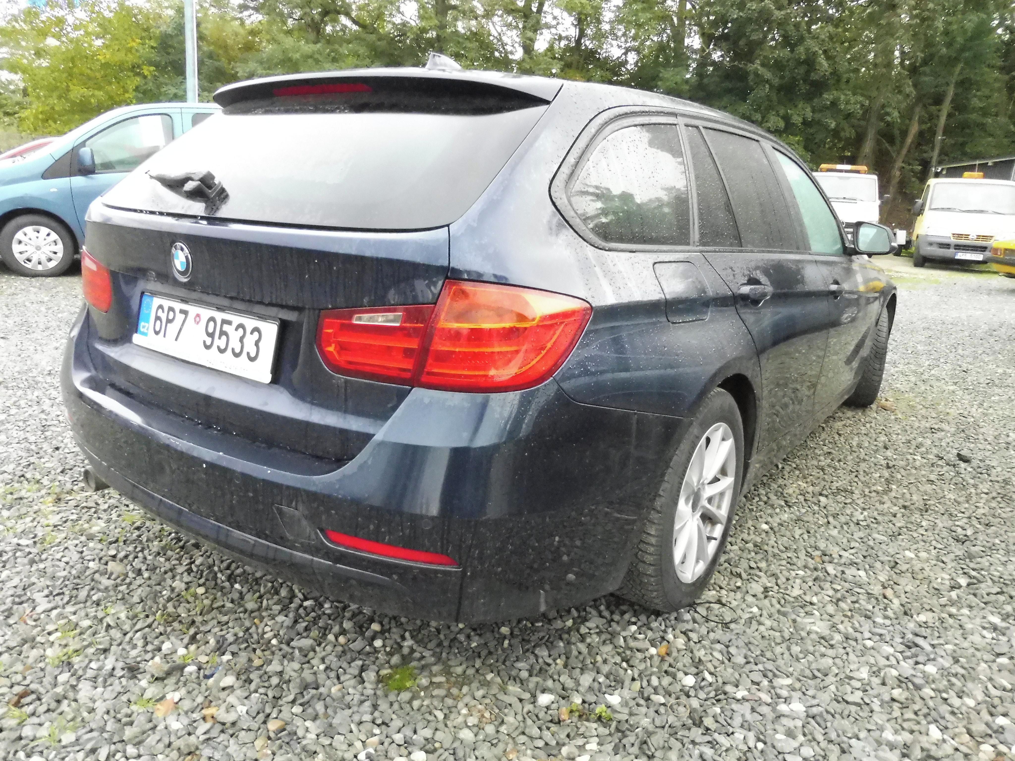 BMW Řada 3, 320 D - fotka 6